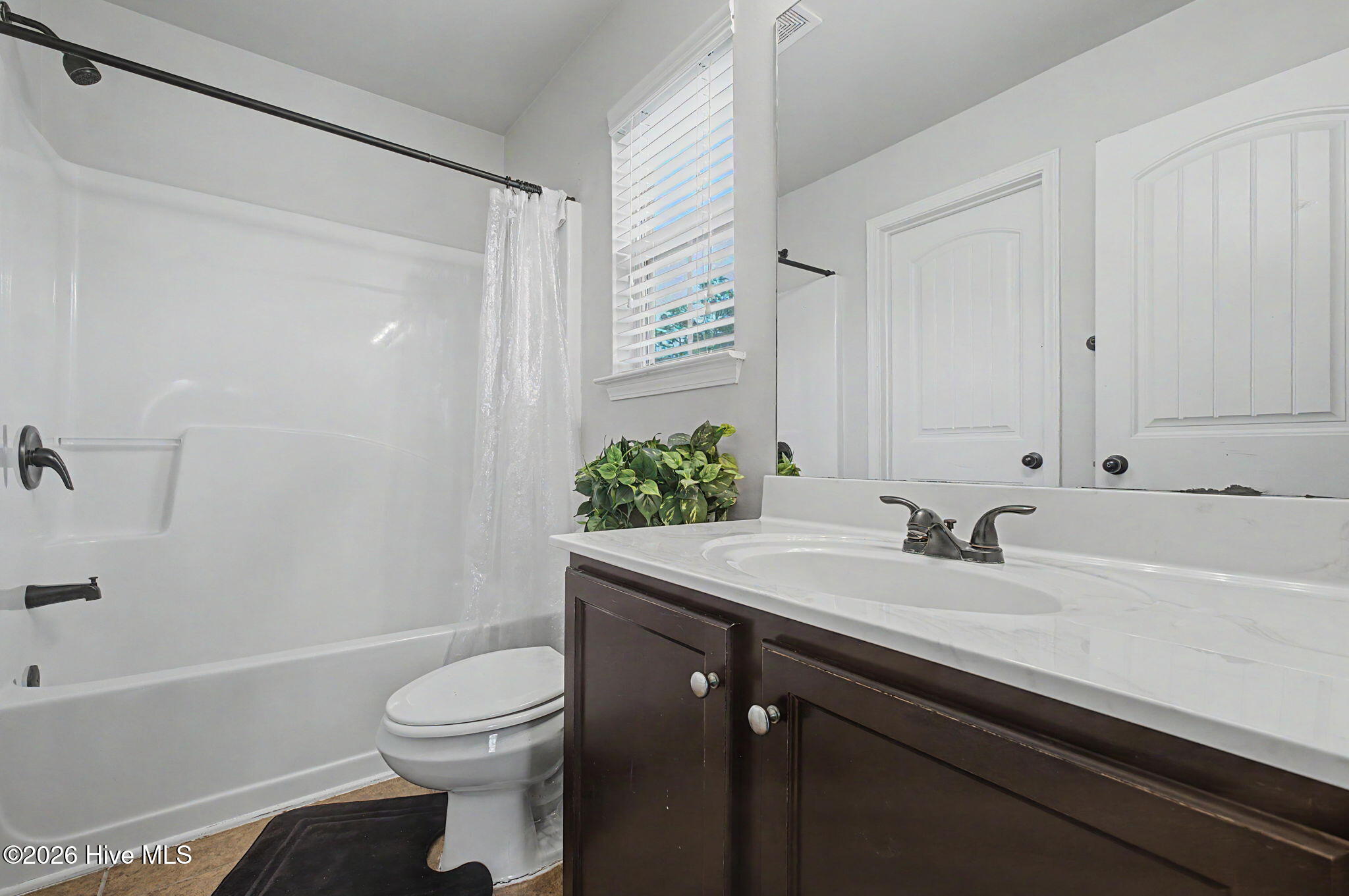 274 Equinox Loop Property Photo 30