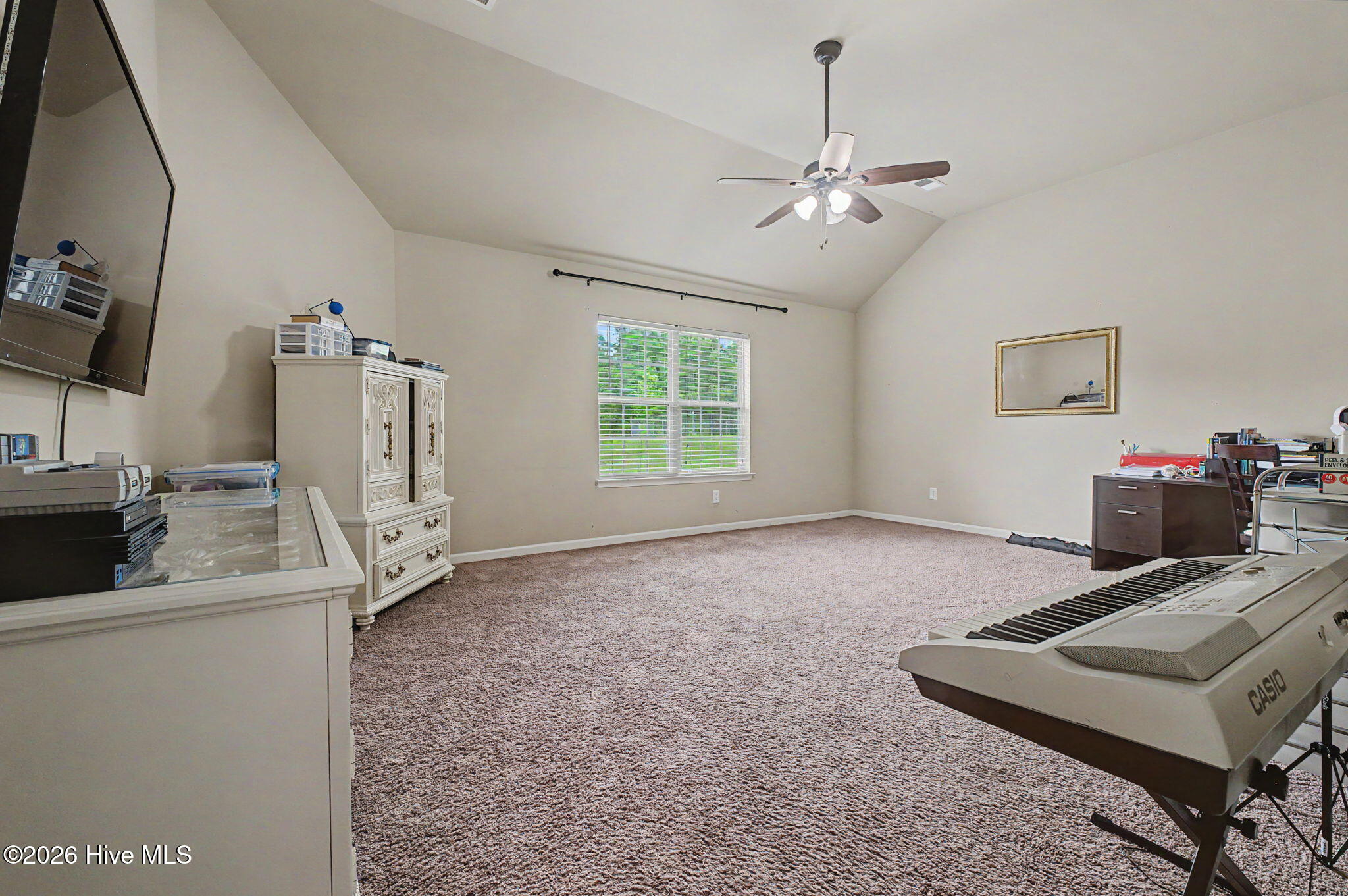 274 Equinox Loop Property Photo 31