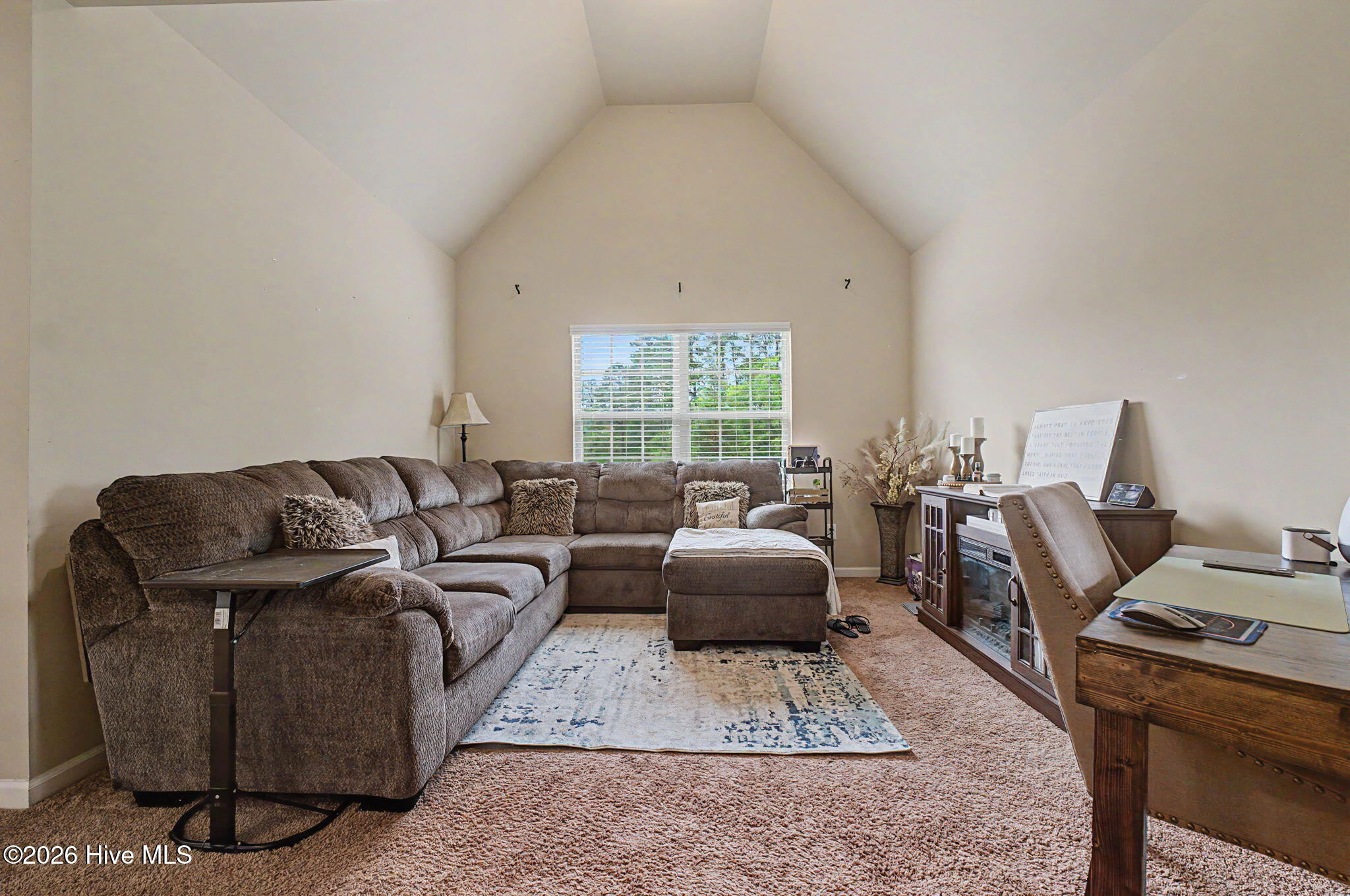 274 Equinox Loop Property Photo 42