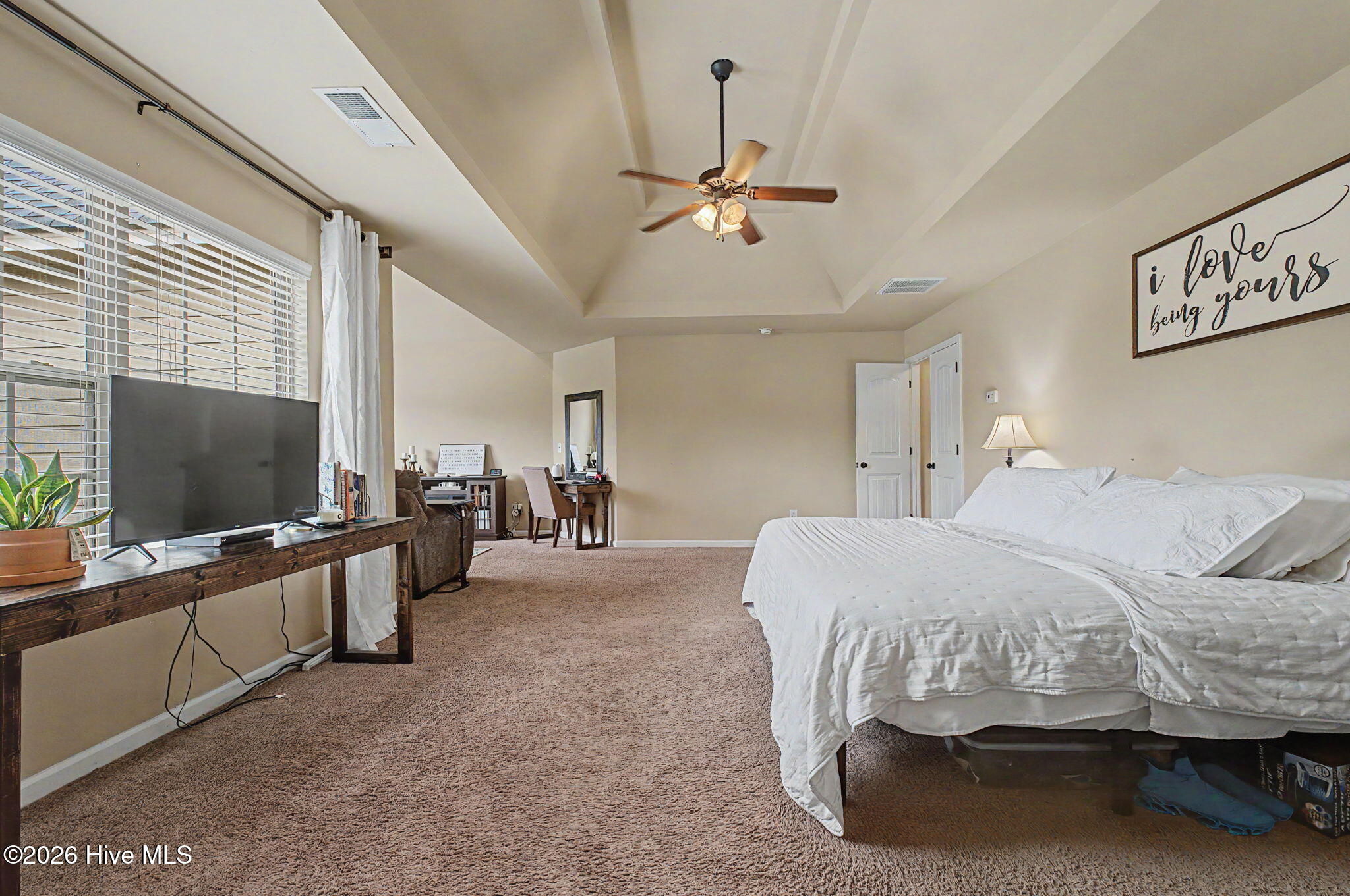 274 Equinox Loop Property Photo 44