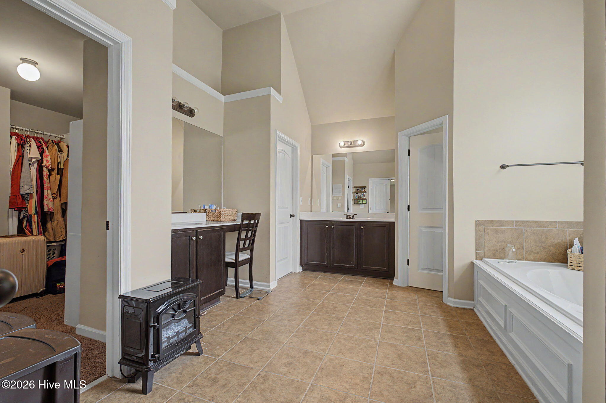 274 Equinox Loop Property Photo 45