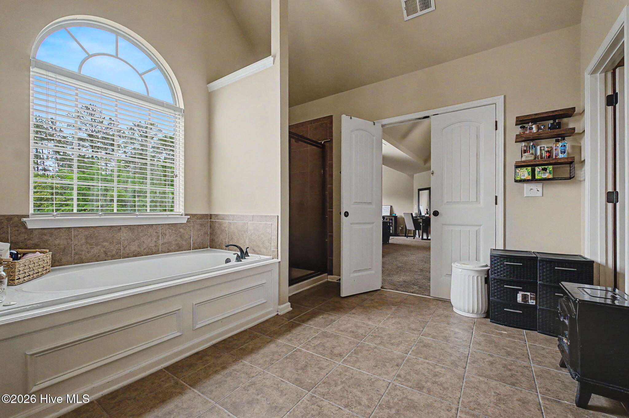 274 Equinox Loop Property Photo 47