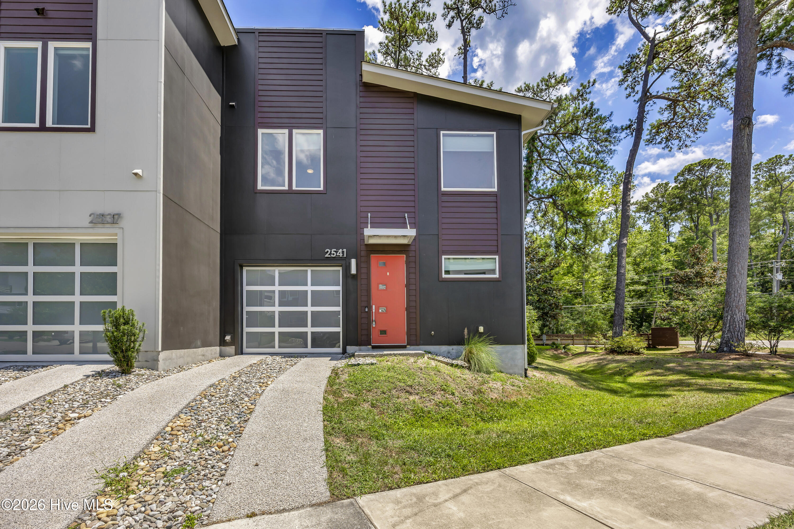 2541 Tonbo Trail Property Photo 2