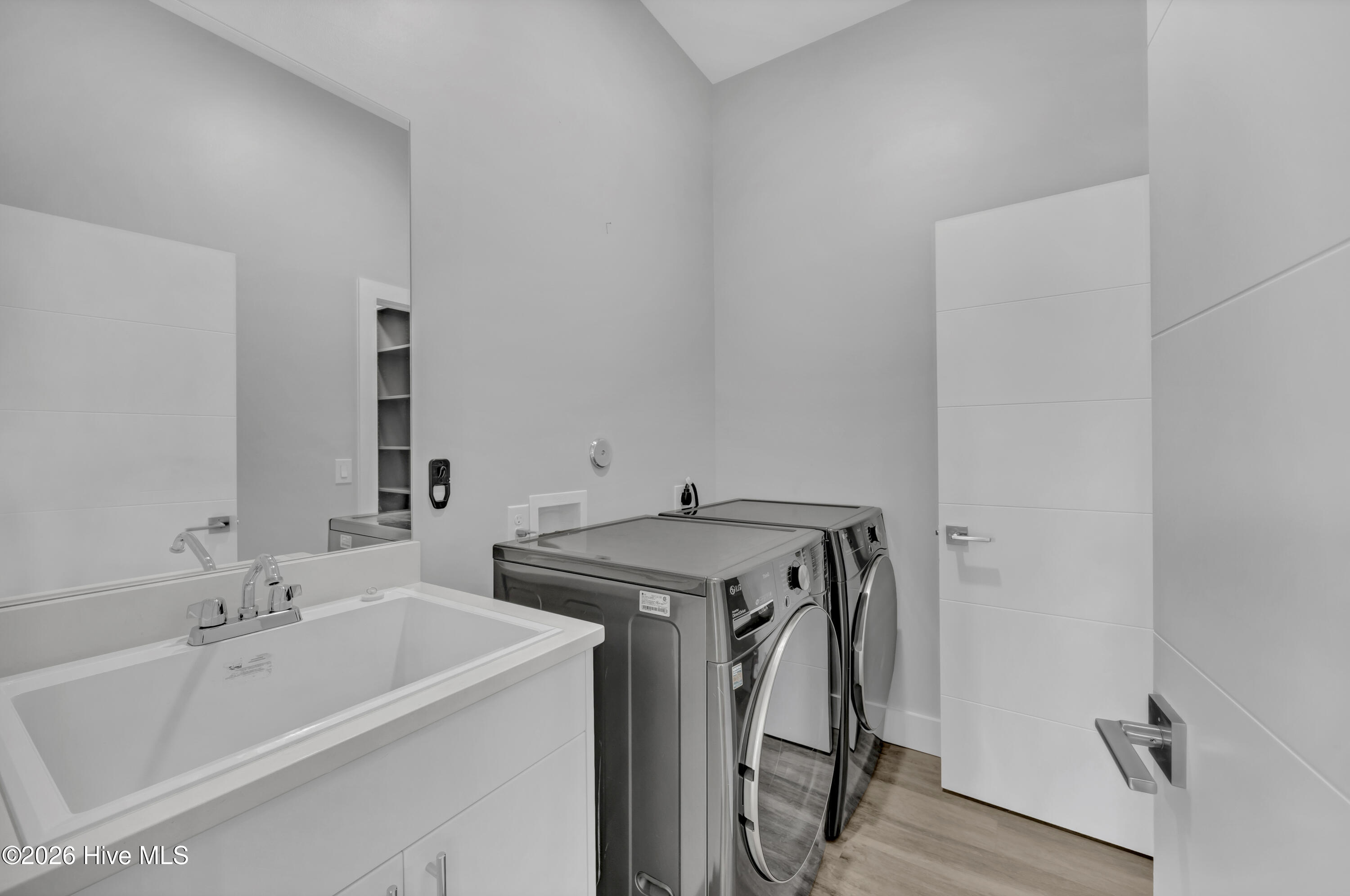 2541 Tonbo Trail Property Photo 12