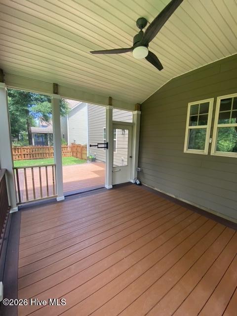124 Little Bay Drive Property Photo 14