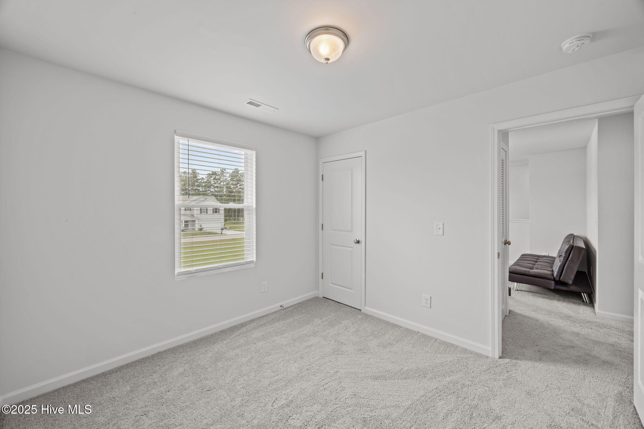 2200 Carriage Drive Property Photo 8
