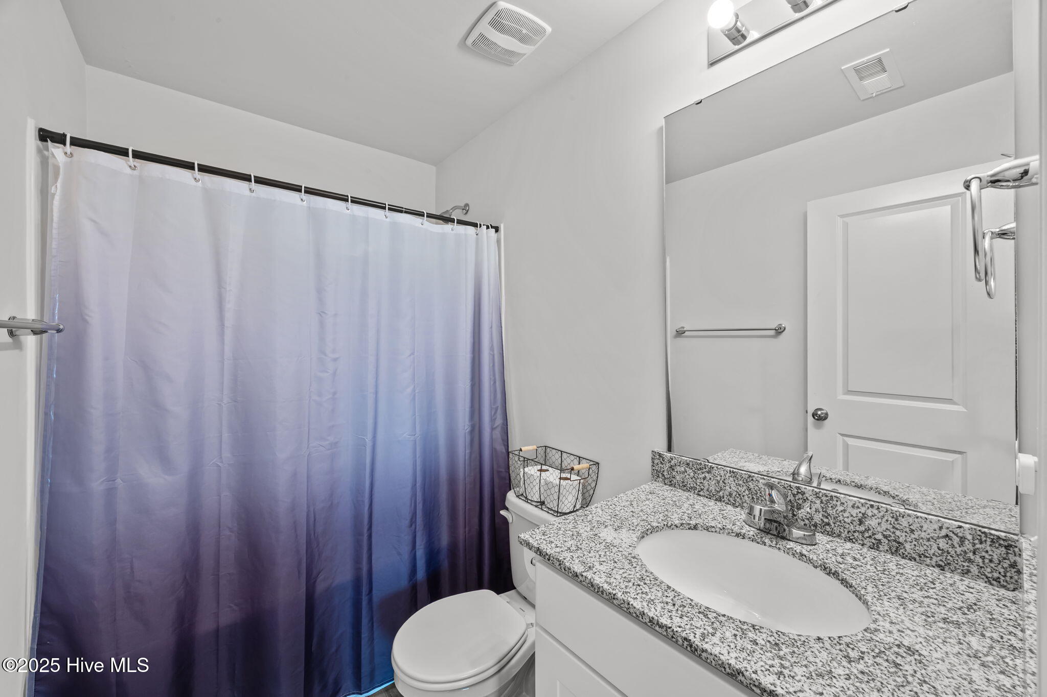 2200 Carriage Drive Property Photo 9