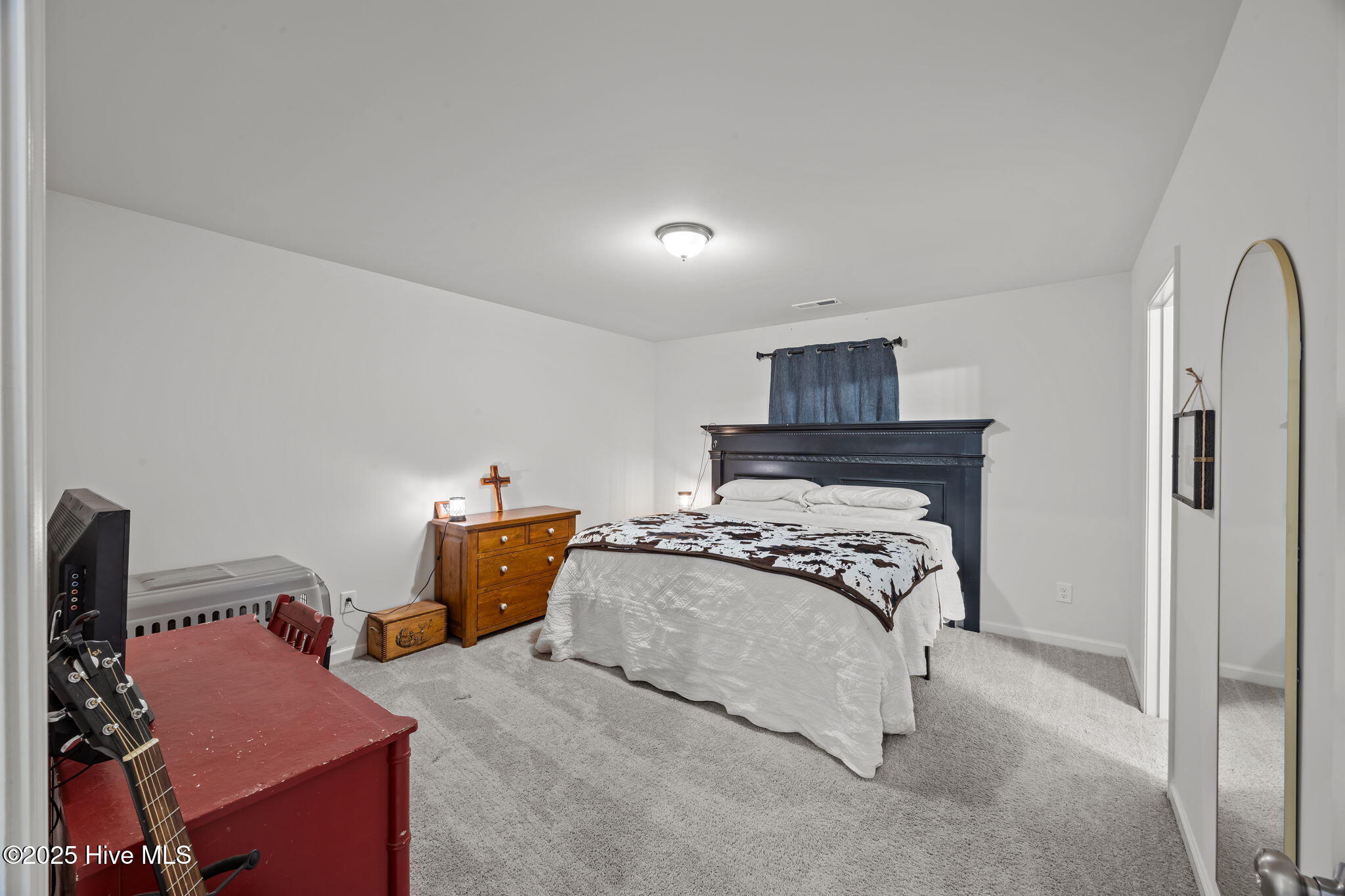 2200 Carriage Drive Property Photo 11