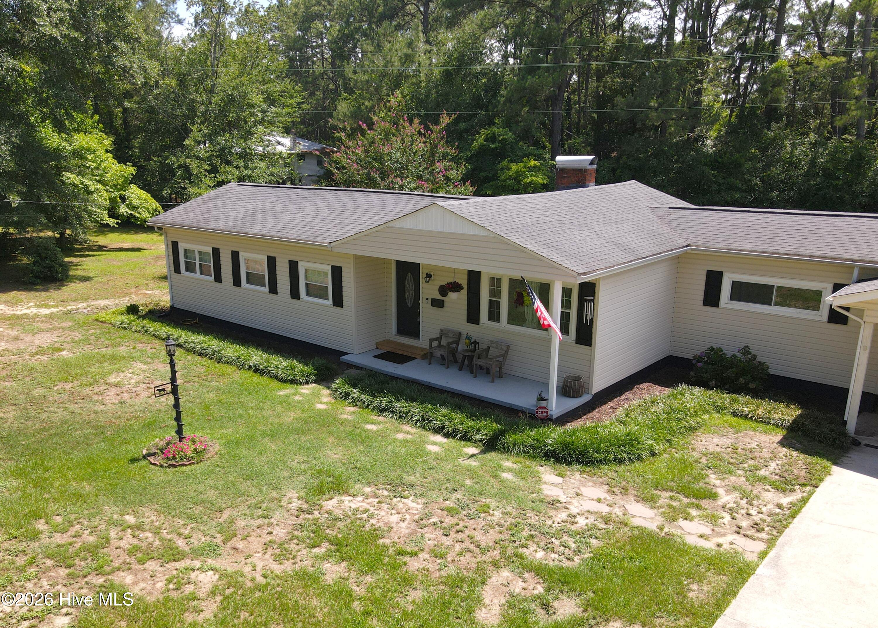 202 Walnut Avenue Property Photo 2