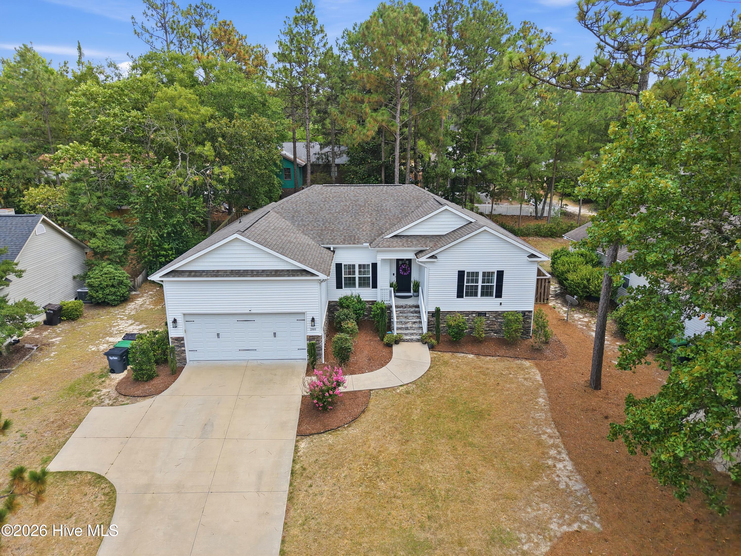 280 Spring Lake Drive Property Photo 3