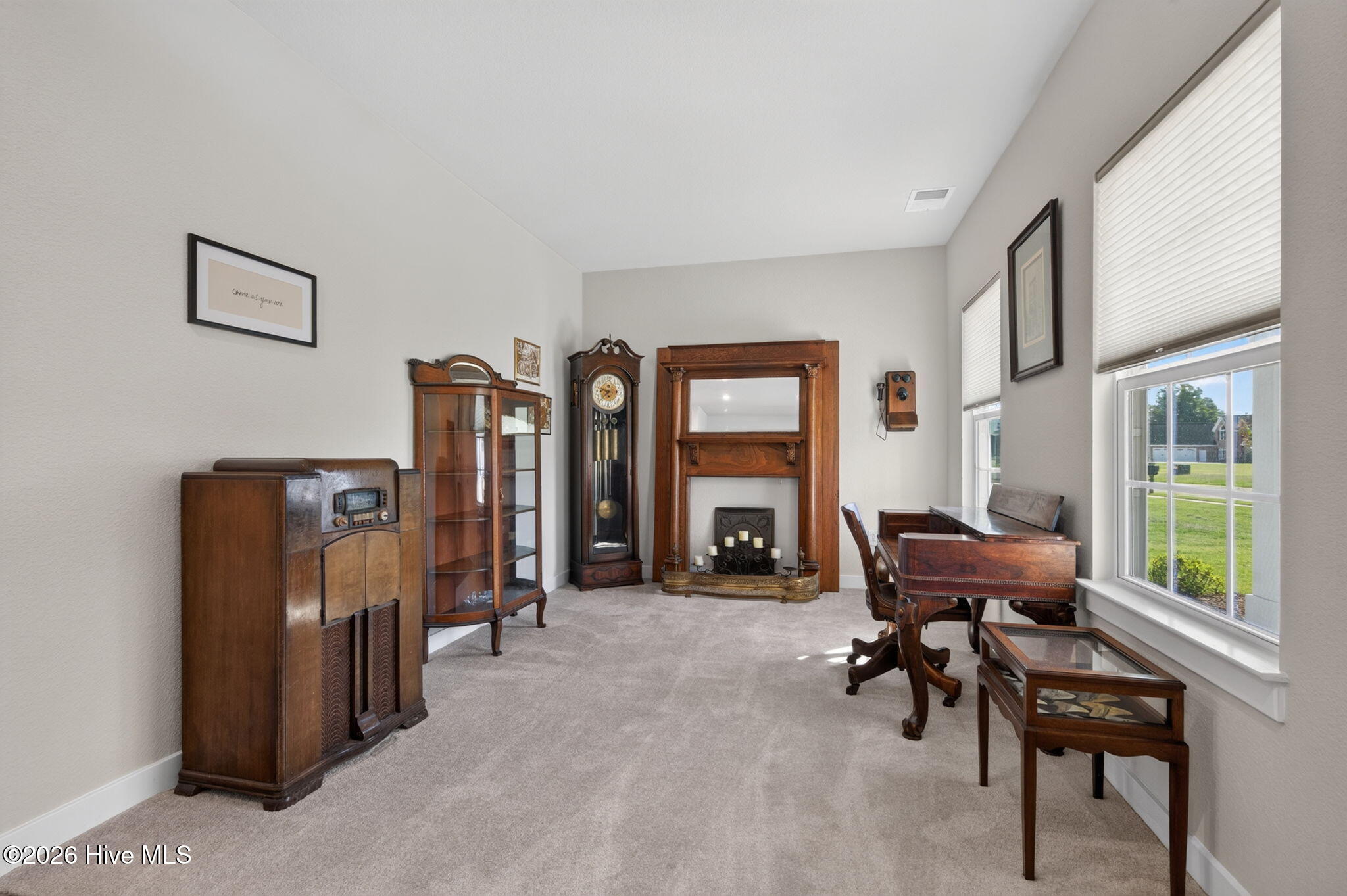 220 Grandview Drive Property Photo 4