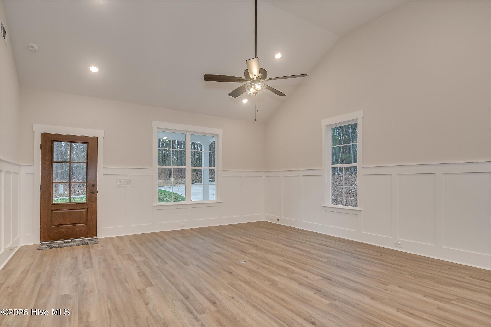 409 Compass Point Property Photo 5
