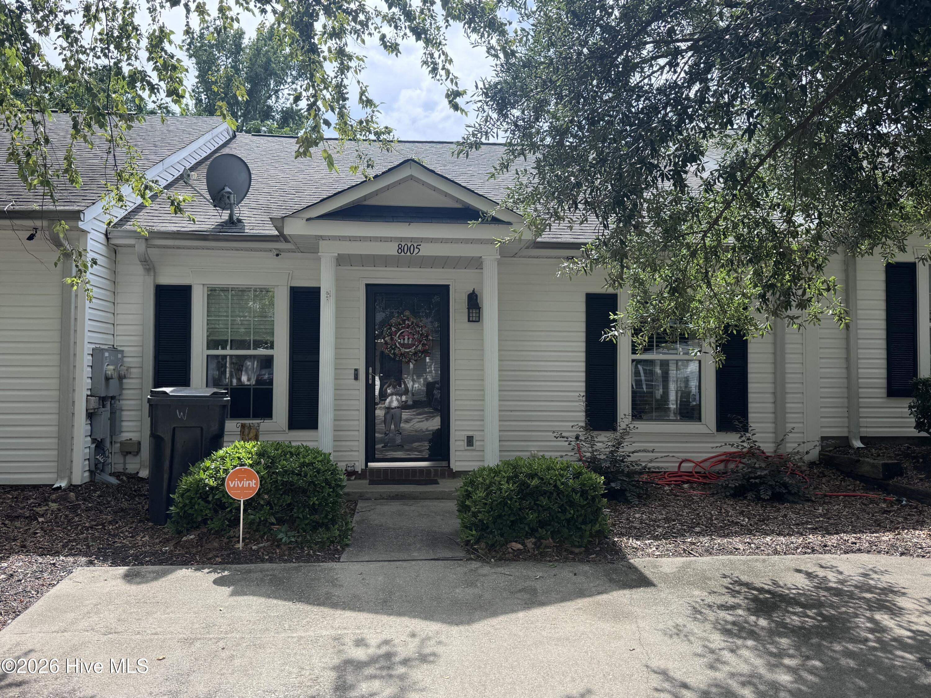 8005 Reagan Circle Property Photo 1