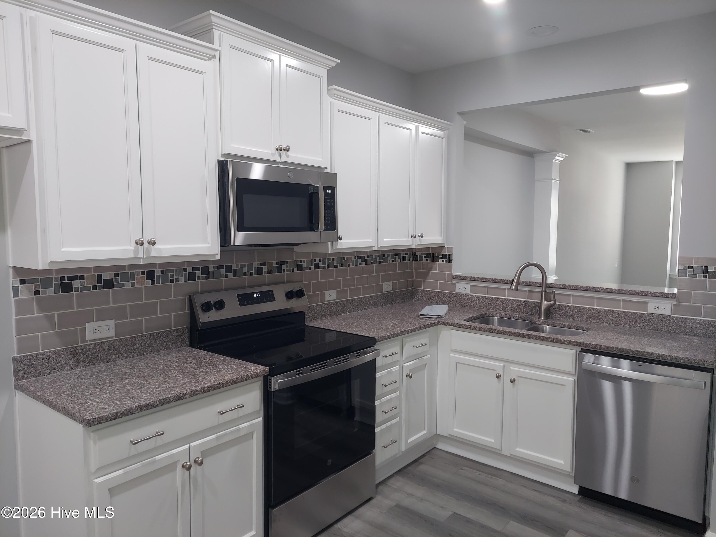 408 Timpson Avenue Property Photo 4