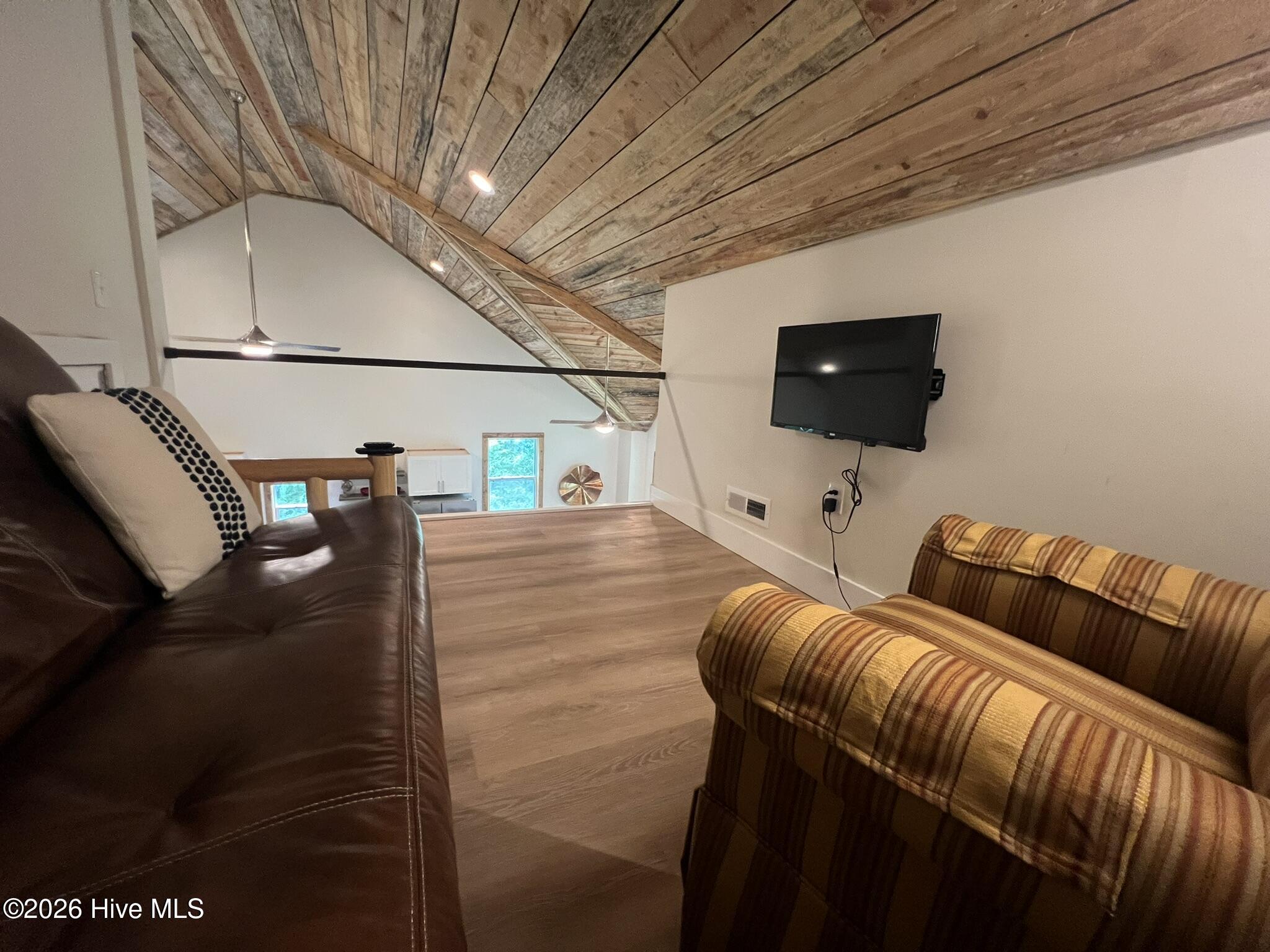984 Cahill Drive Property Photo 12