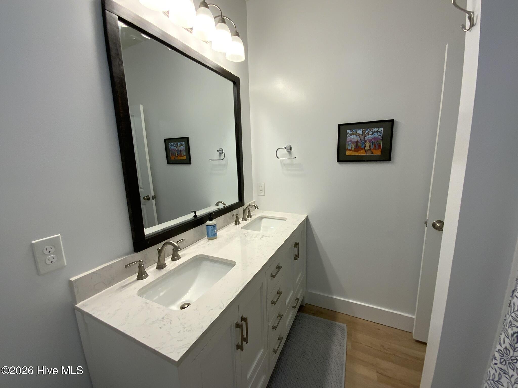 984 Cahill Drive Property Photo 18