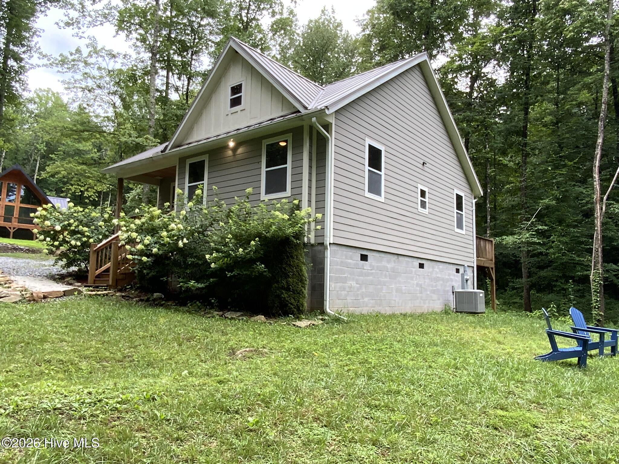 984 Cahill Drive Property Photo 28