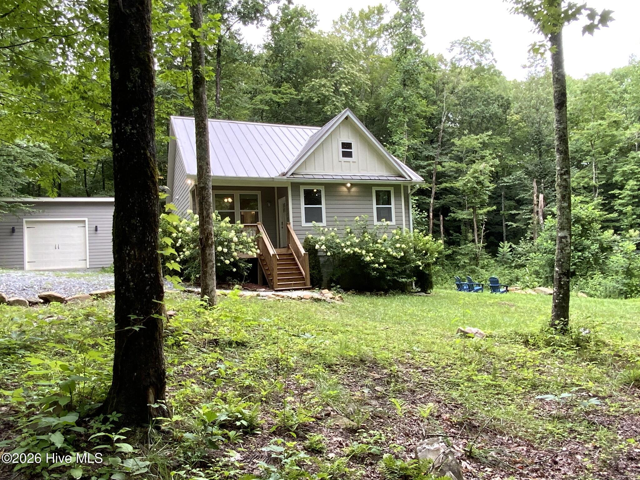 984 Cahill Drive Property Photo 29