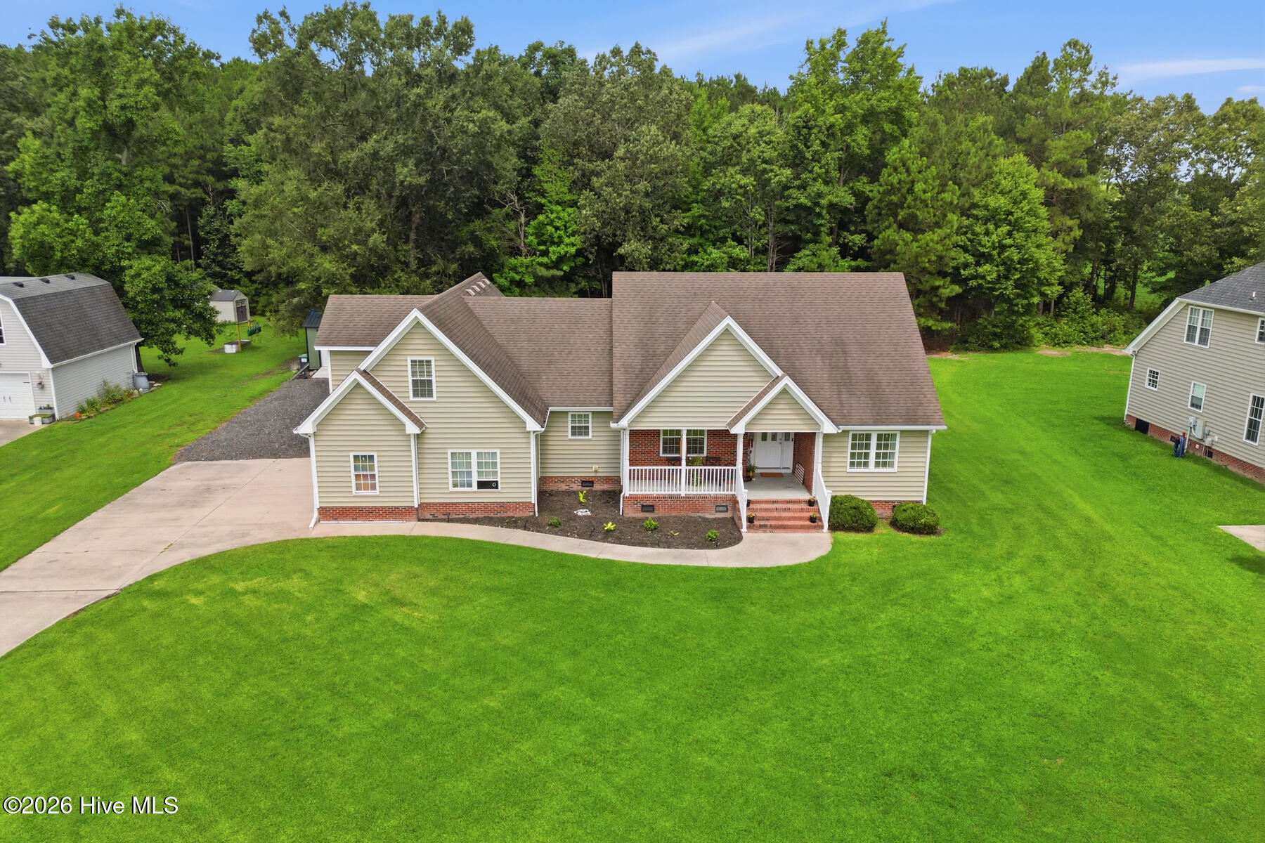129 Summer Way Property Photo 1
