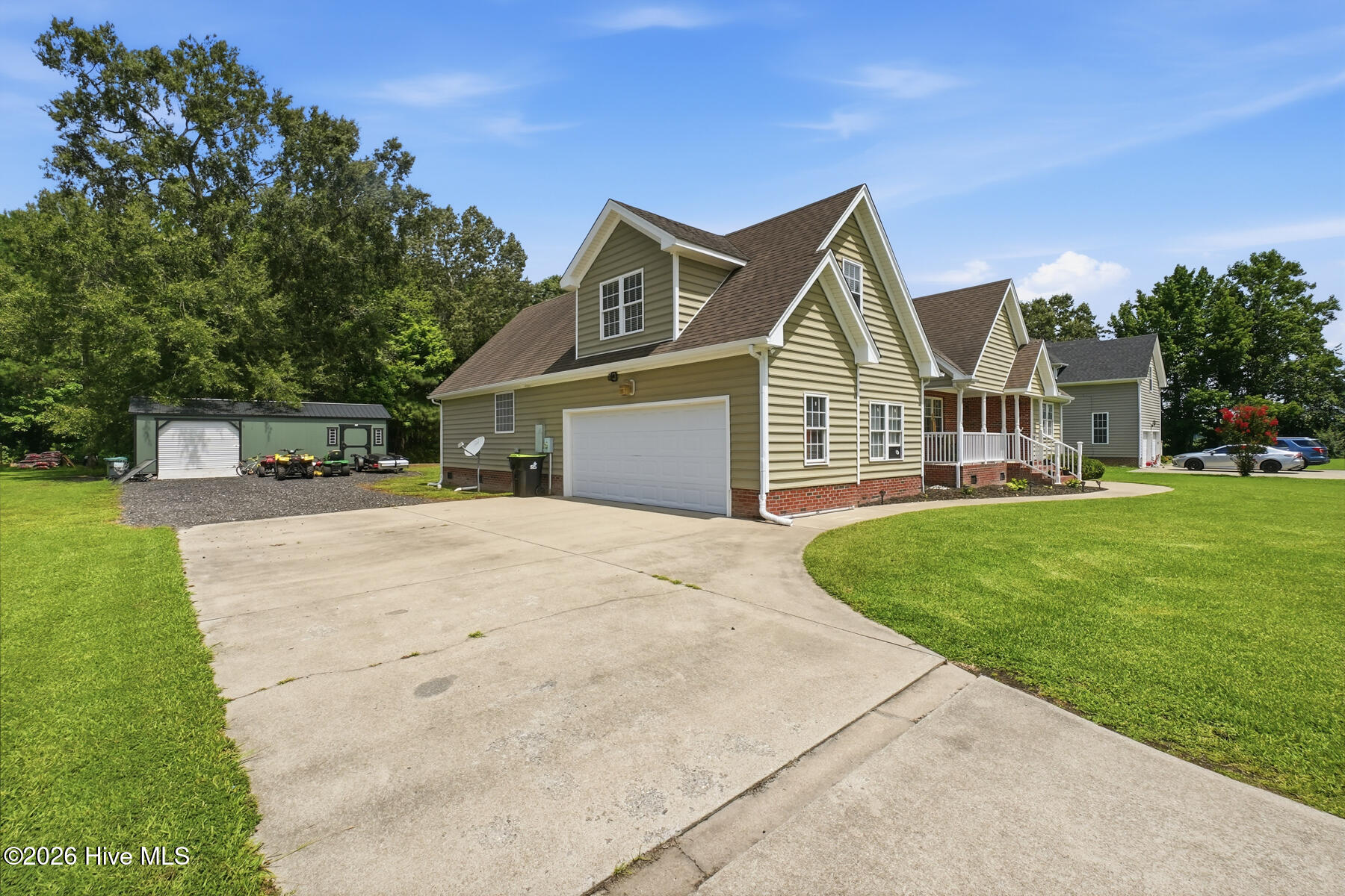129 Summer Way Property Photo 3