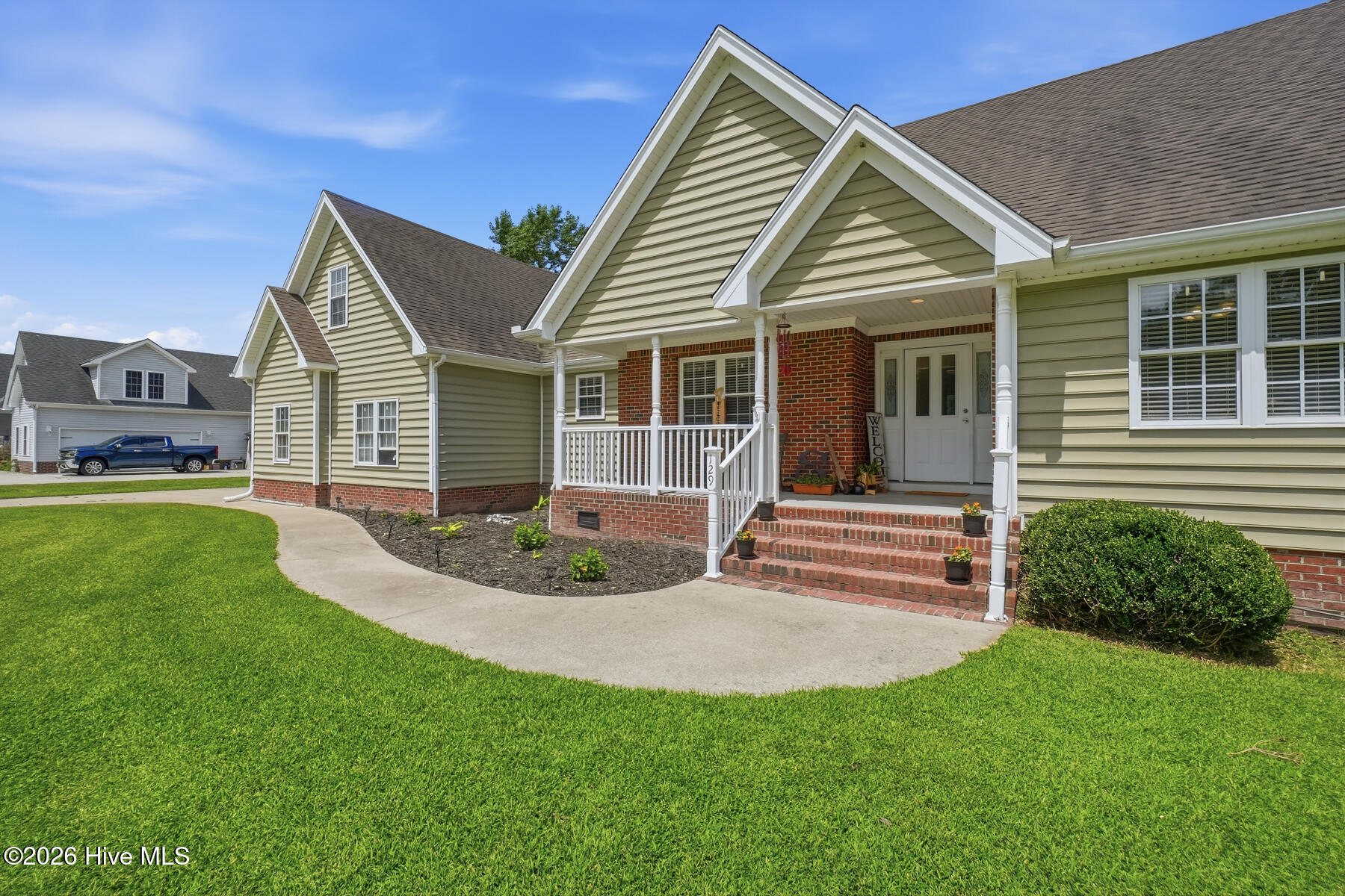 129 Summer Way Property Photo 7