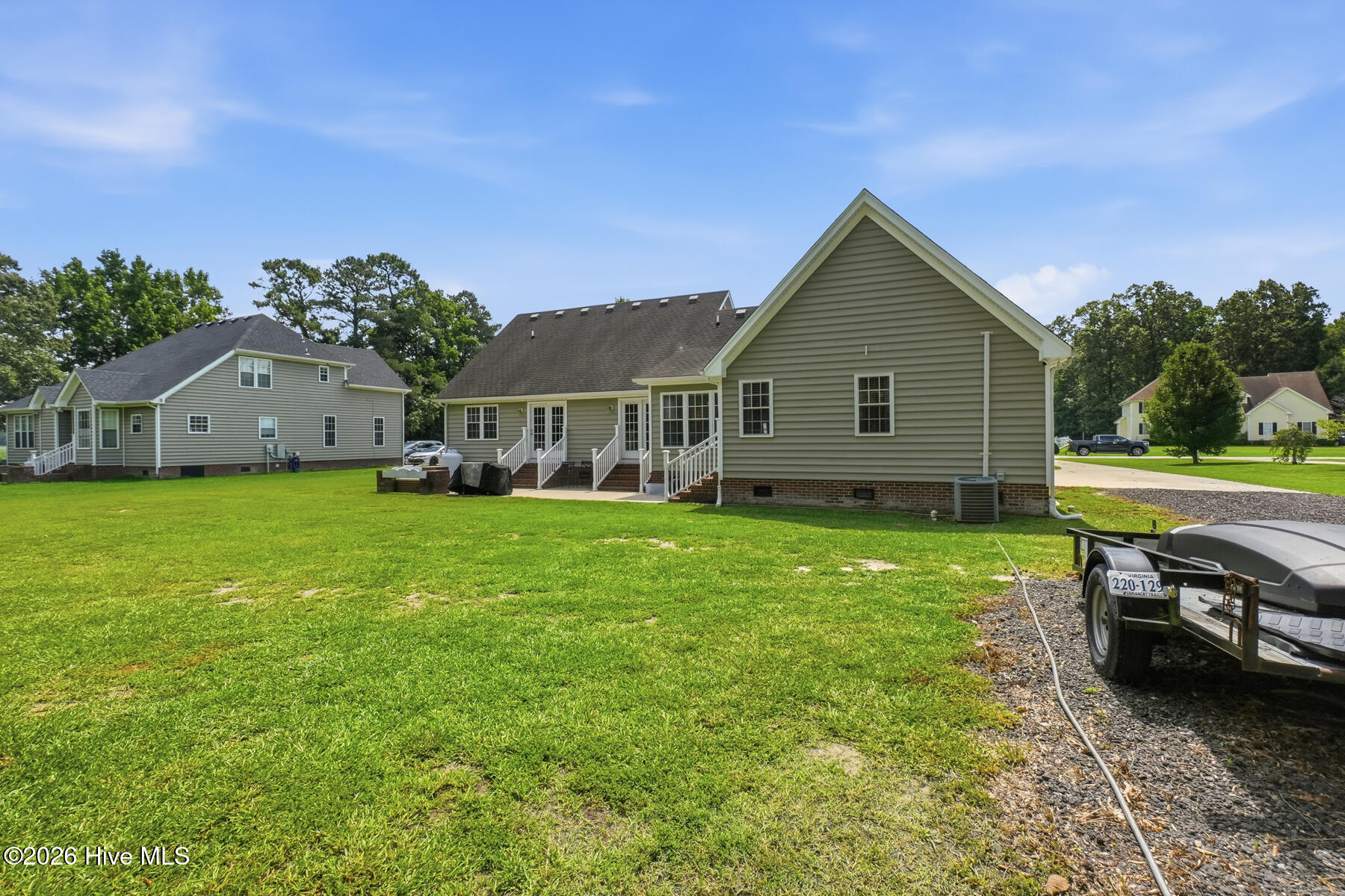 129 Summer Way Property Photo 33