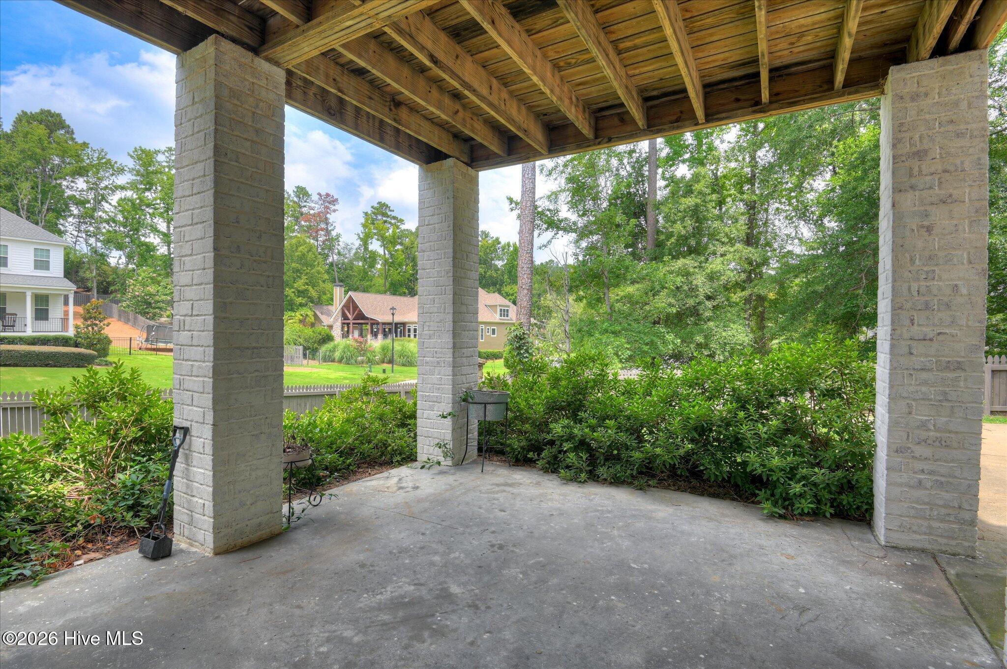 320 Burnhill Avenue Property Photo 75