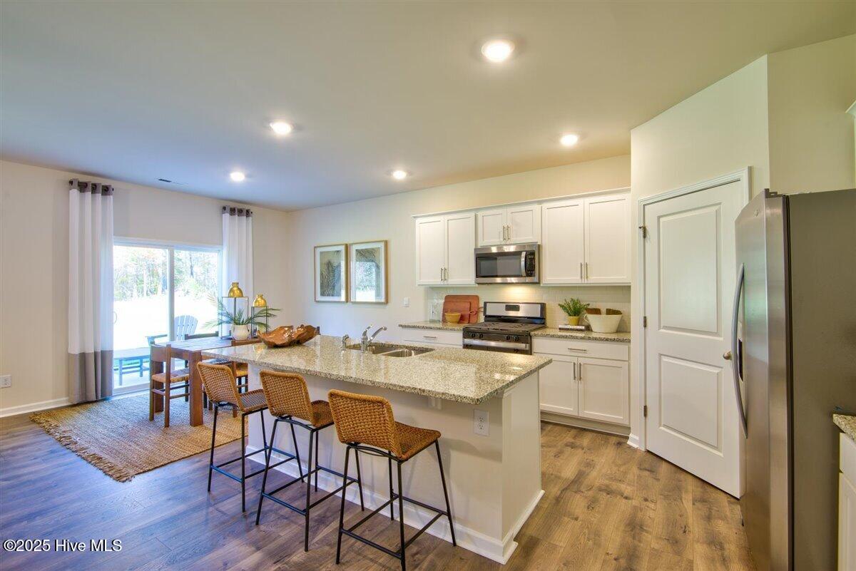 10533 Beard Way Property Photo 8