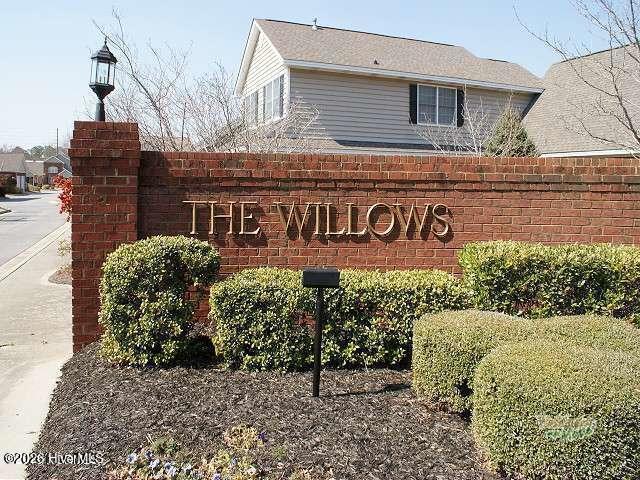 407 Willows Court Property Photo 2