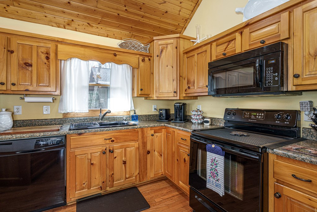 198 Dew Drop Lane Property Photo 6