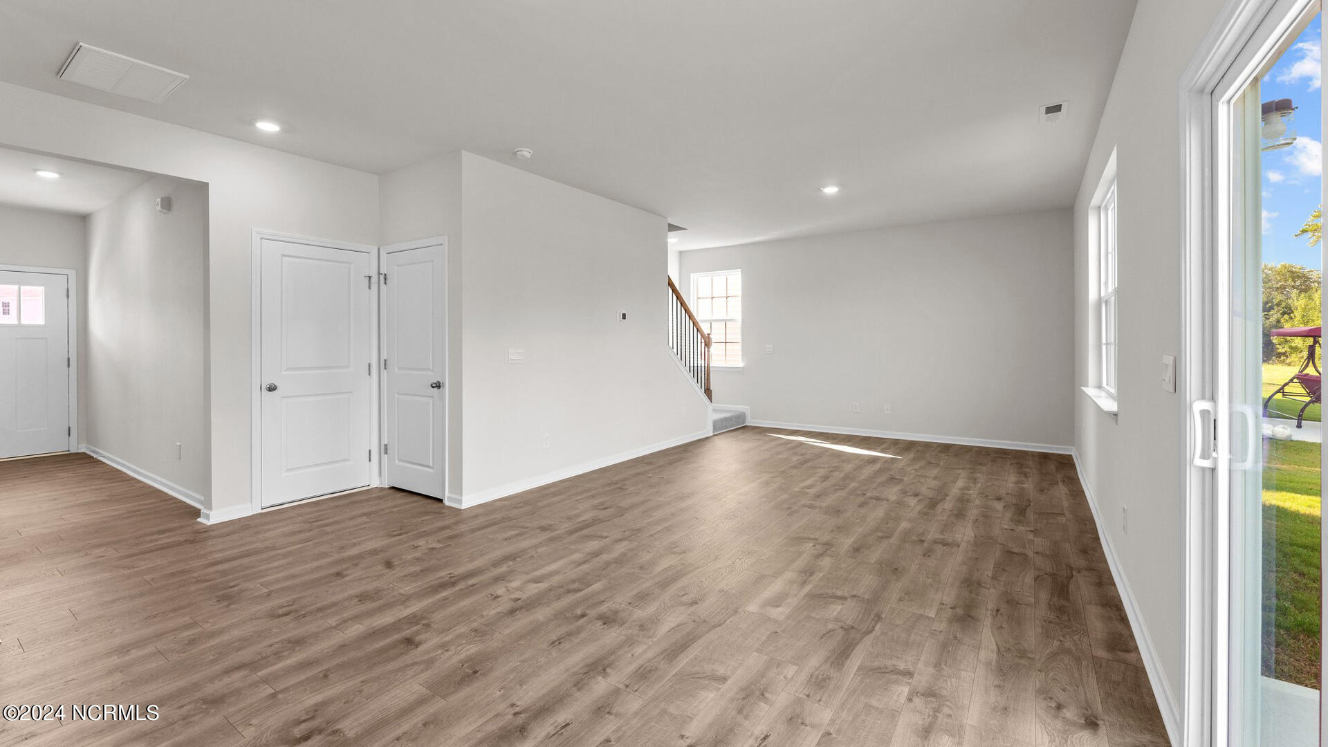 1404 Green Ridge Drive Property Photo 9
