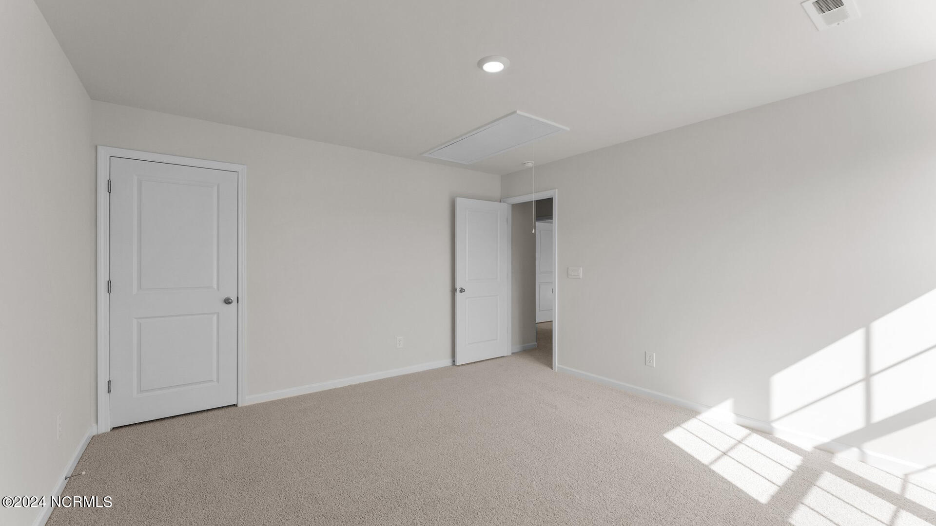 1404 Green Ridge Drive Property Photo 22