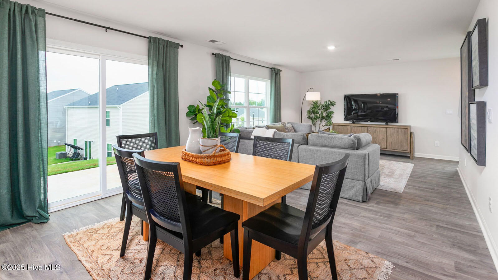 7213 Silverleaf Road Property Photo 5