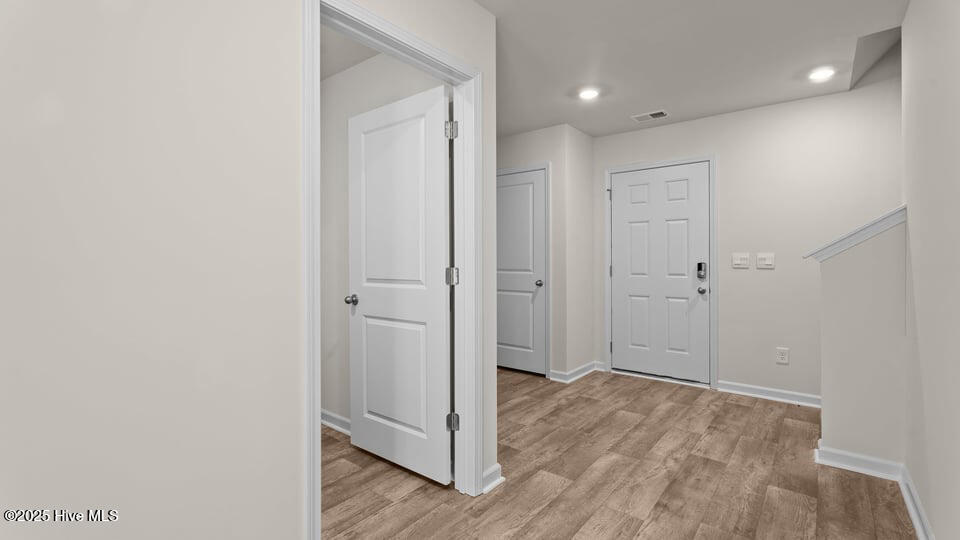 3822 Dianne Drive Nw Property Photo 6