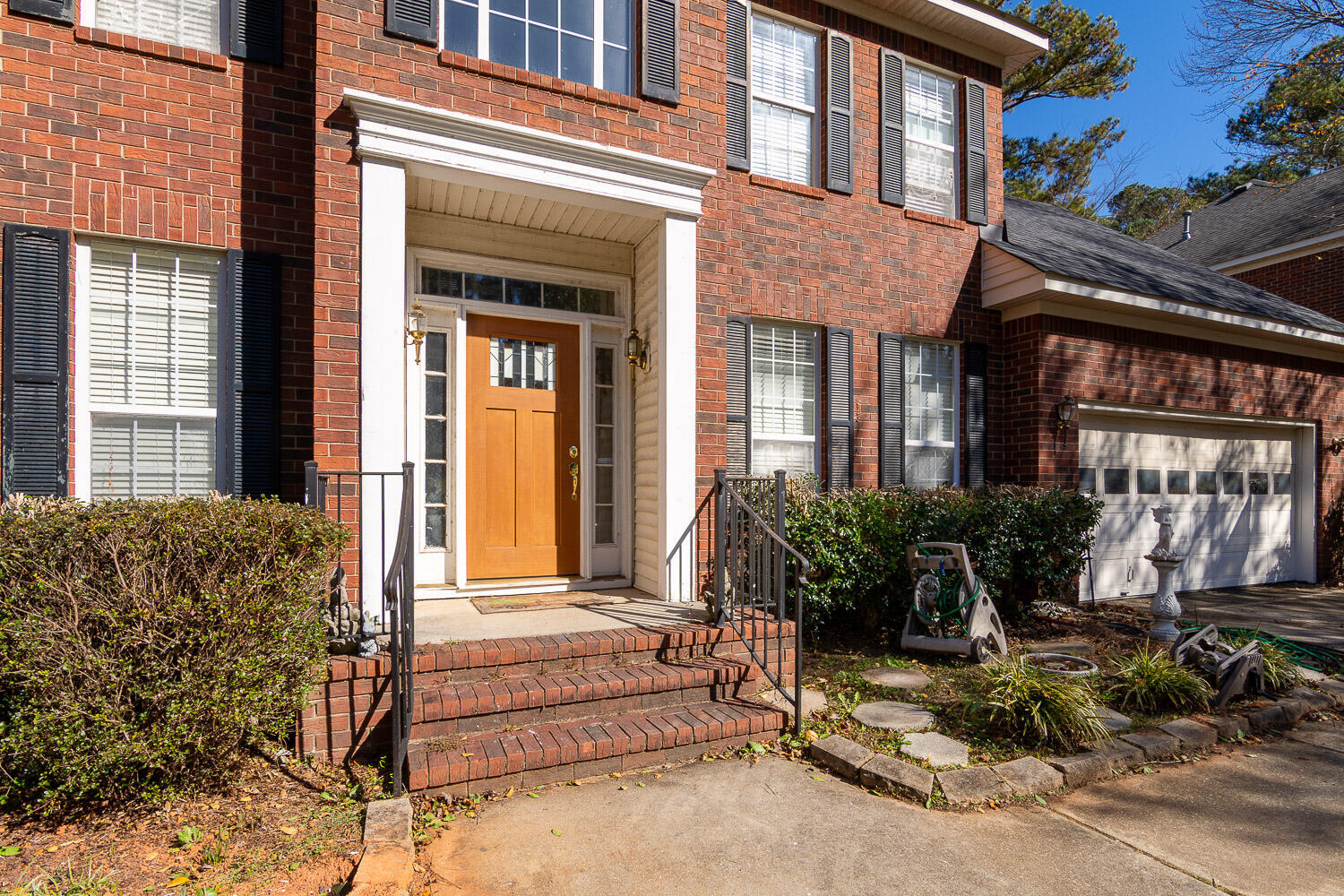 1357 Montrose Place Property Photo 3