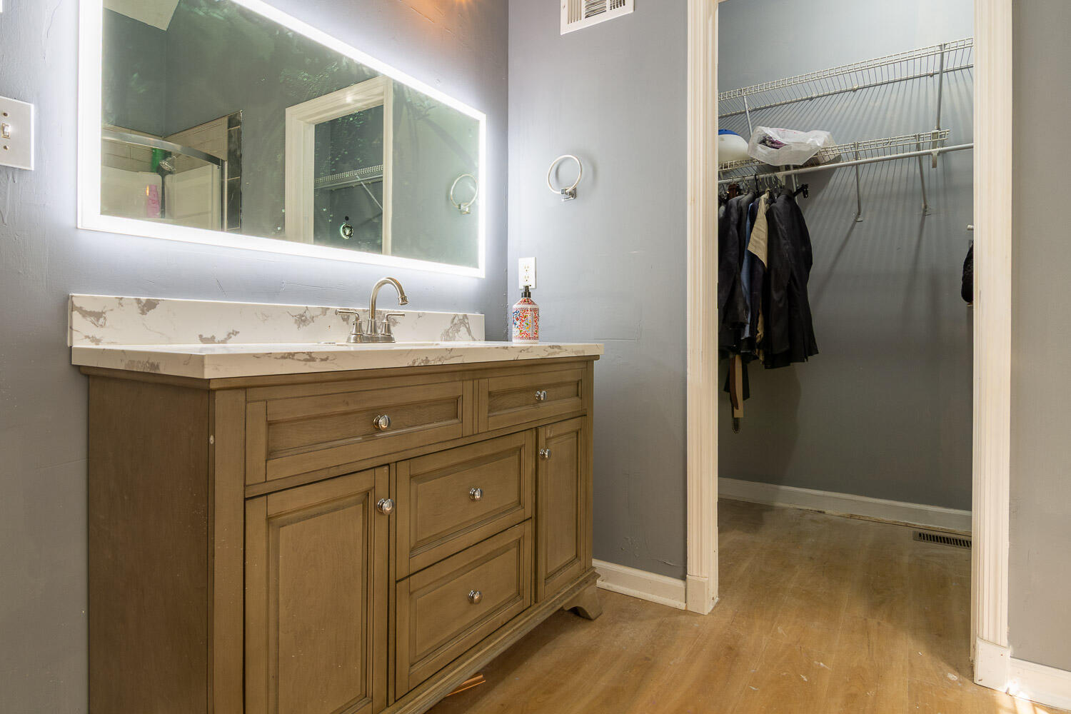 1357 Montrose Place Property Photo 11