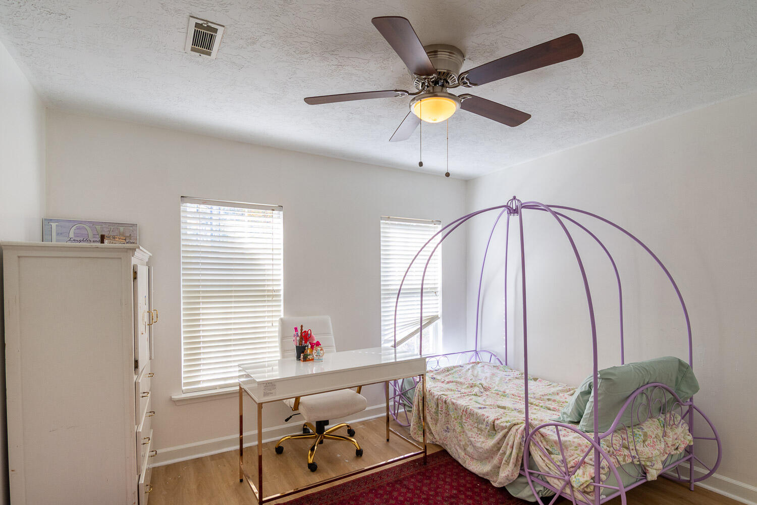 1357 Montrose Place Property Photo 18