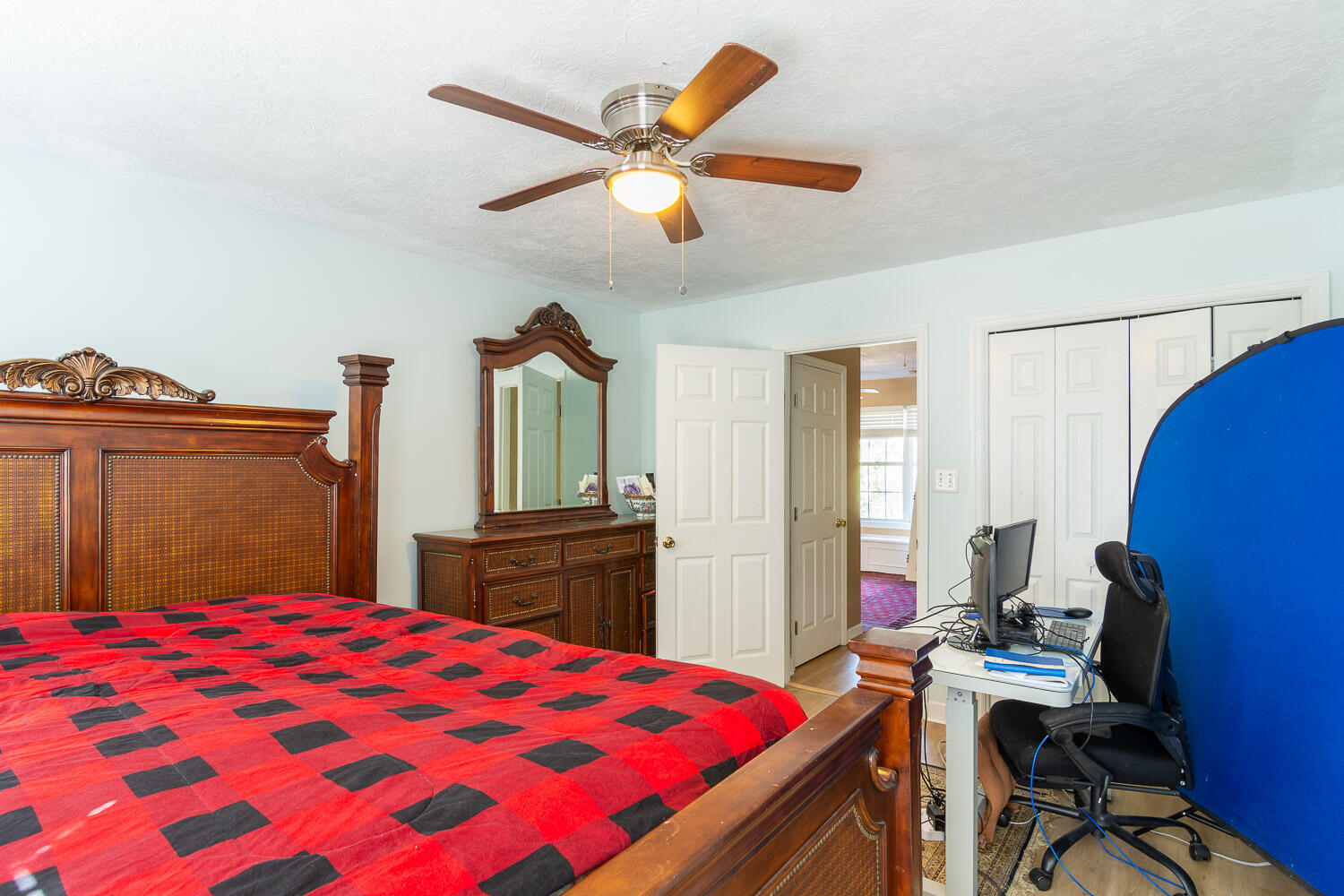 1357 Montrose Place Property Photo 20