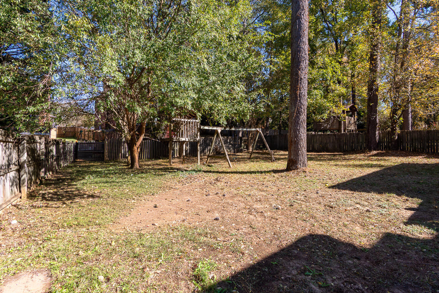 1357 Montrose Place Property Photo 26
