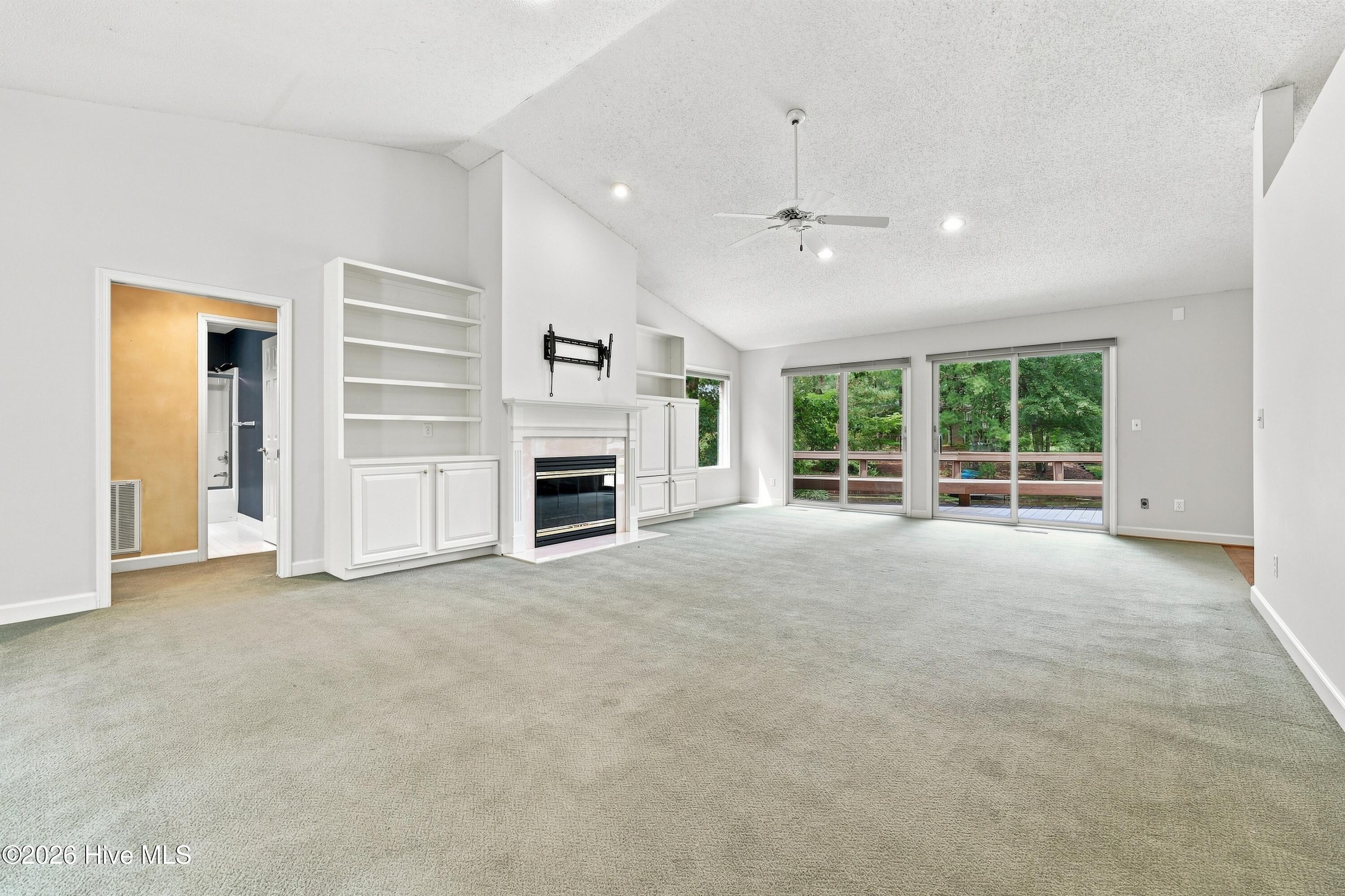 6 Sunset Drive Property Photo 2