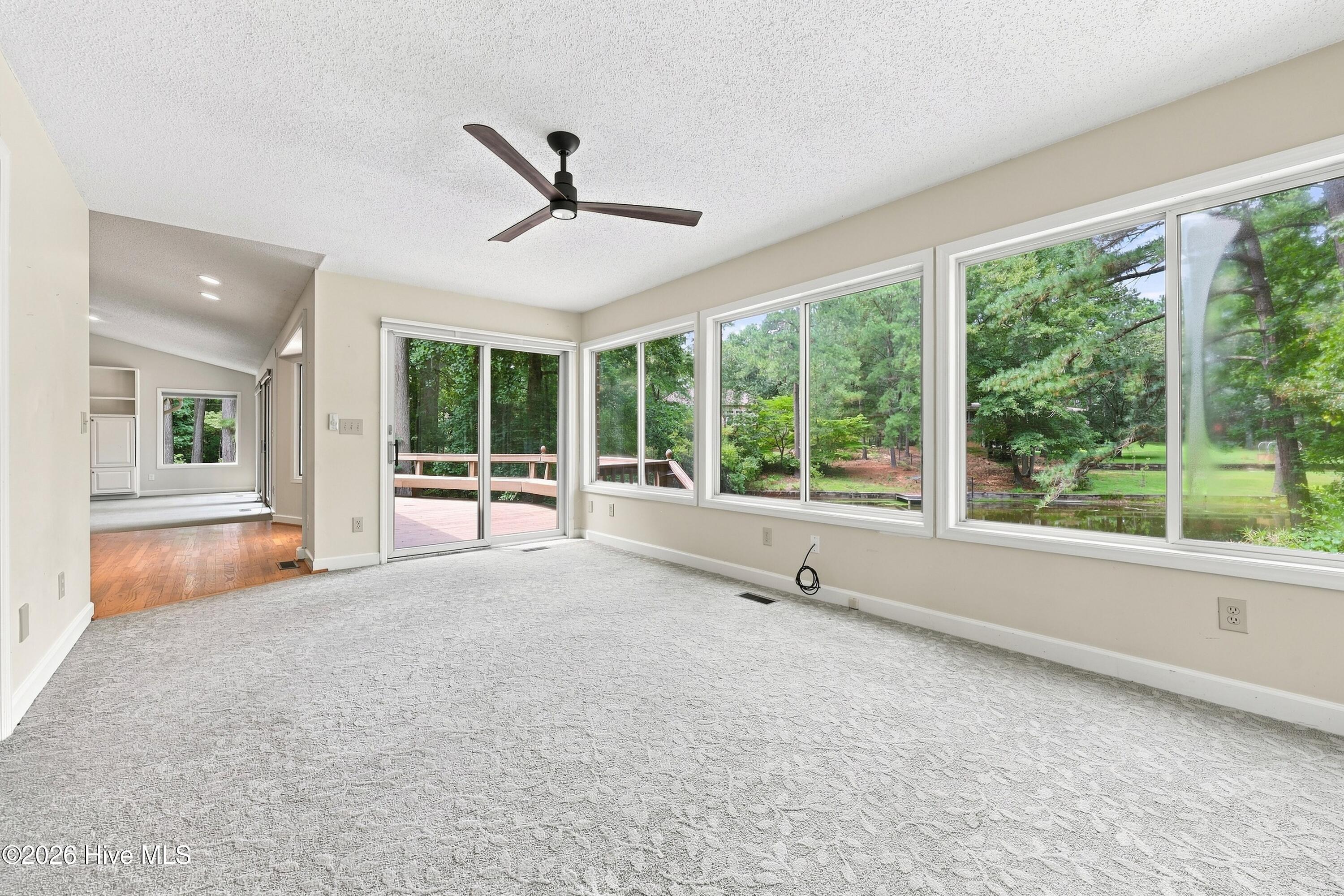 6 Sunset Drive Property Photo 3