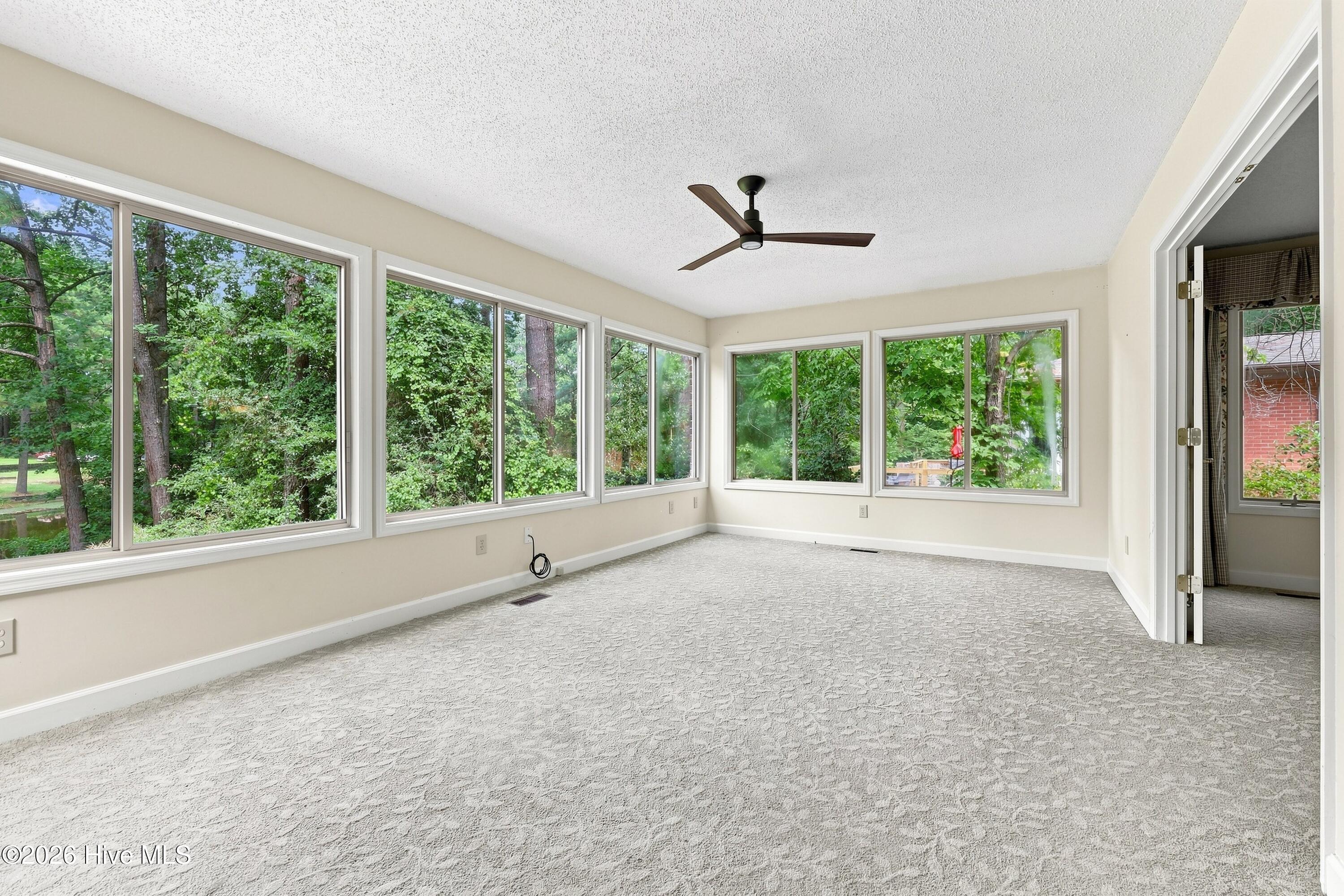 6 Sunset Drive Property Photo 13