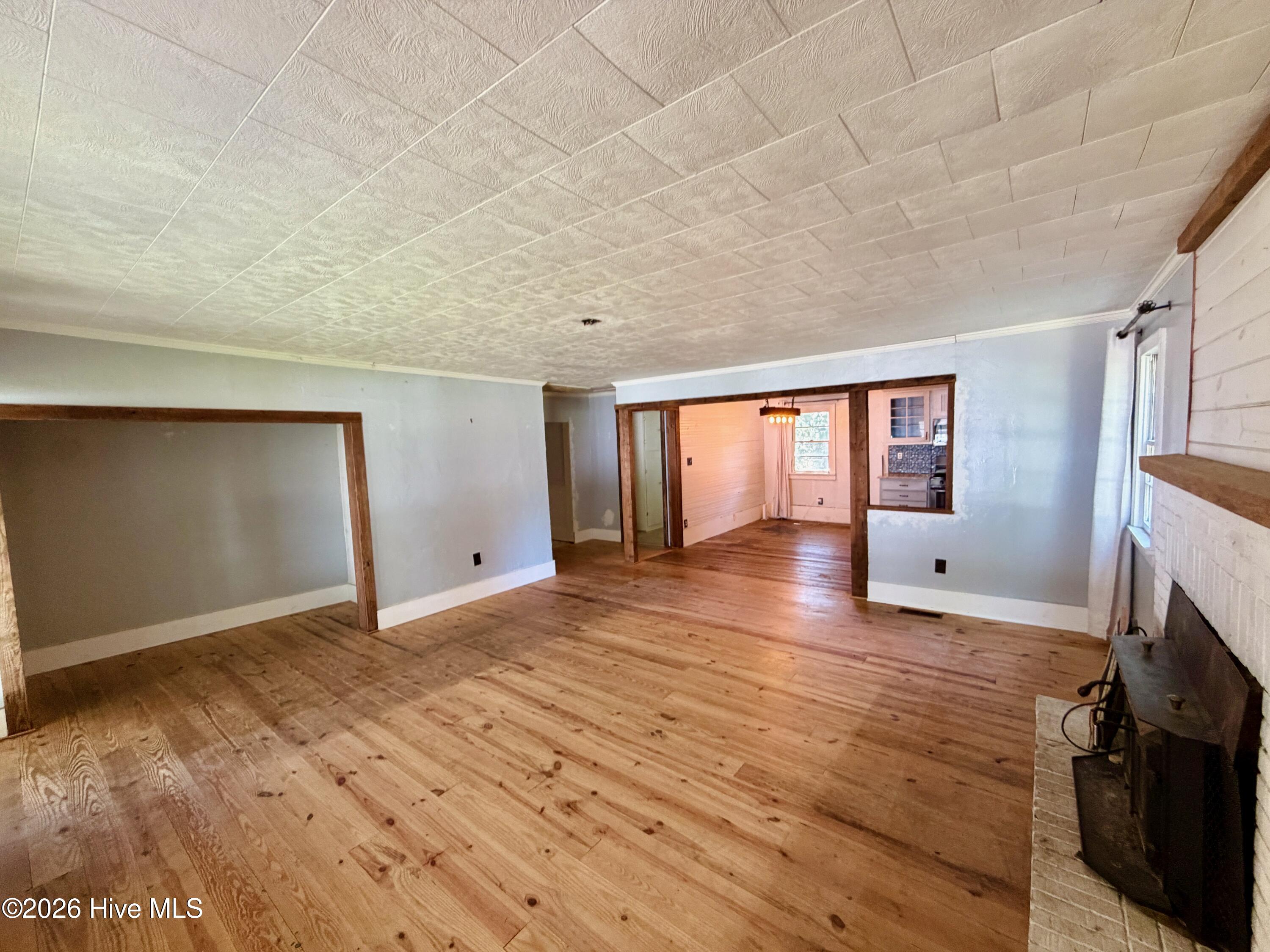 302 N Front Street Property Photo 8