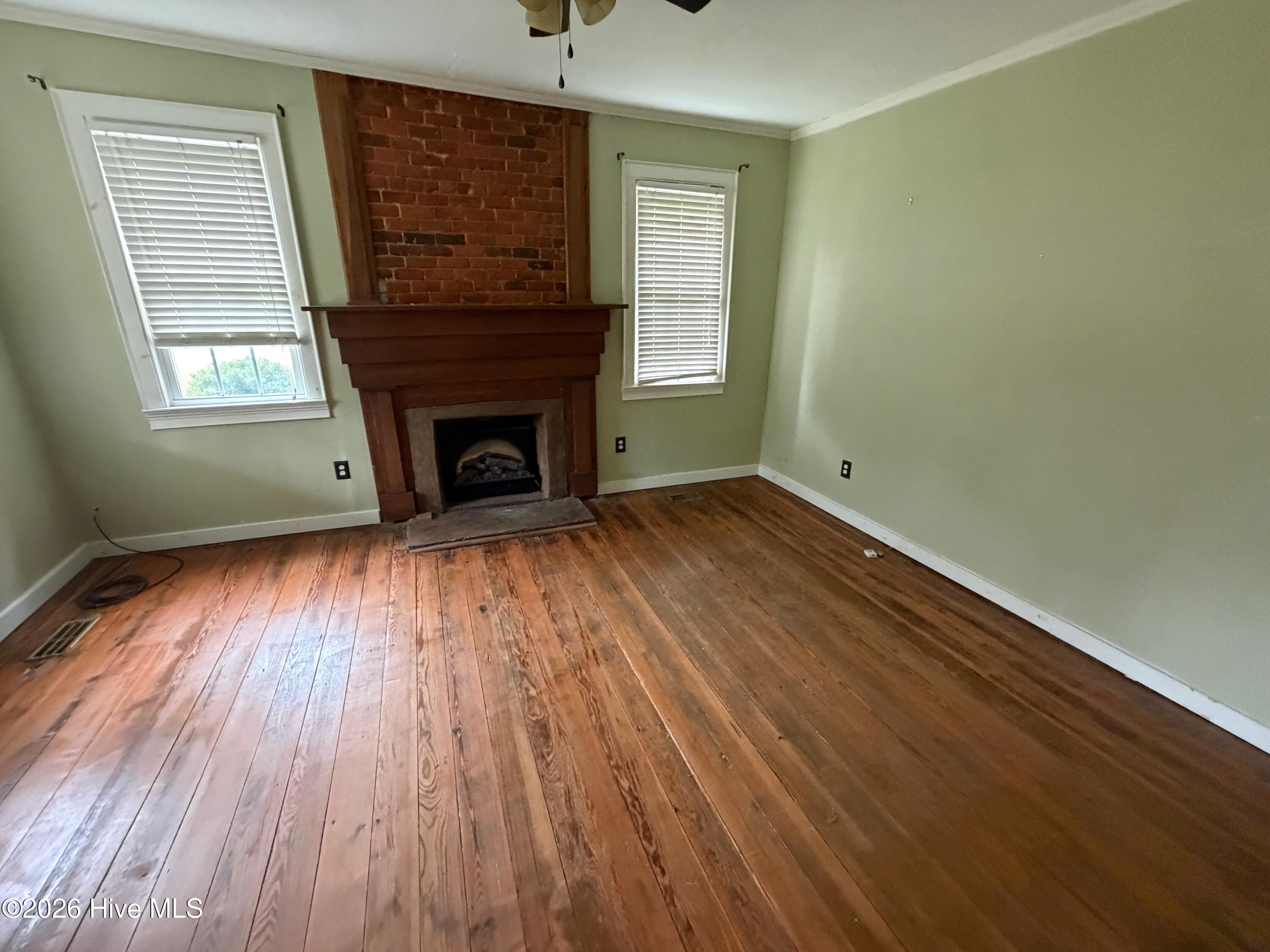 302 N Front Street Property Photo 19
