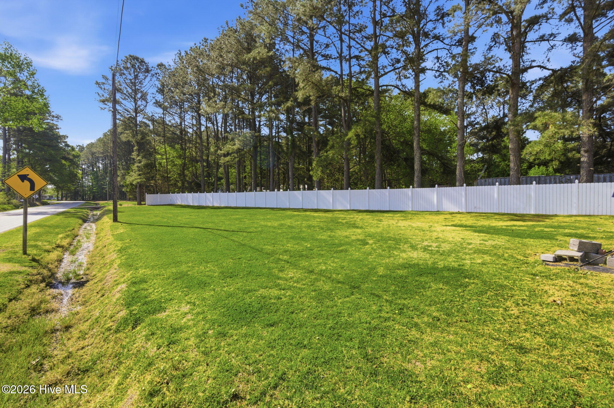 387 Temple Road Property Photo 9