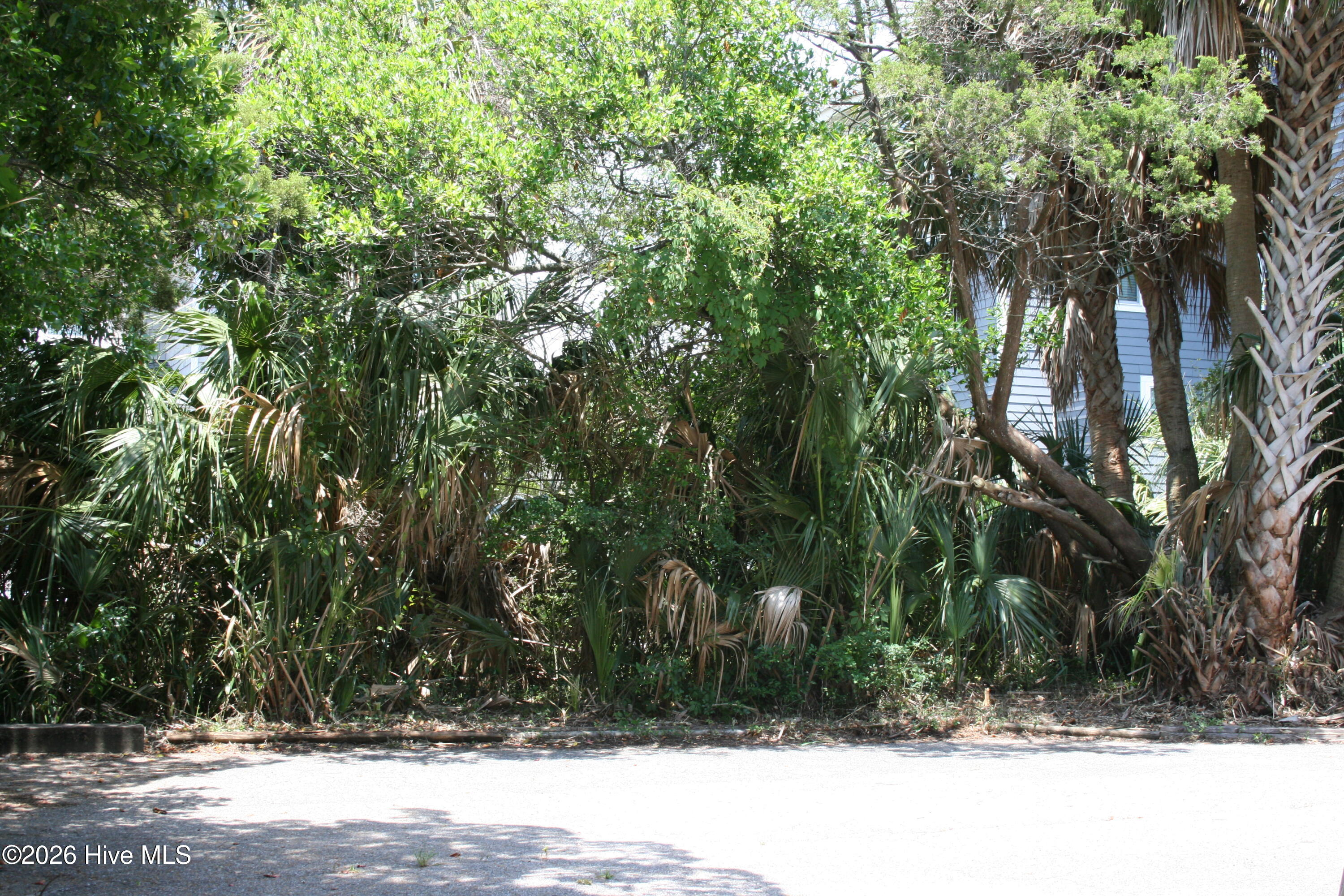 7 E Columbia Street E Property Photo 6
