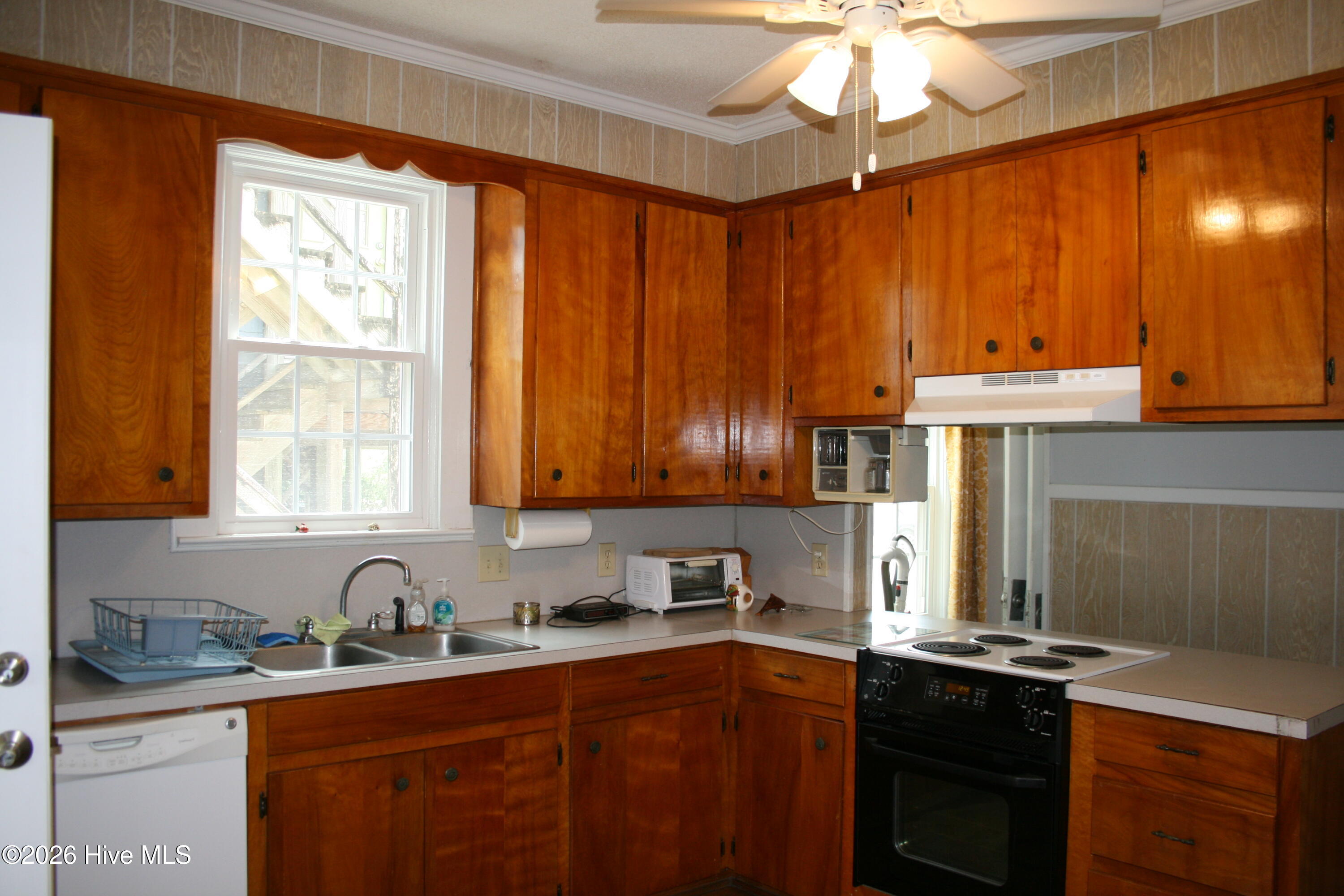 7 E Columbia Street E Property Photo 22