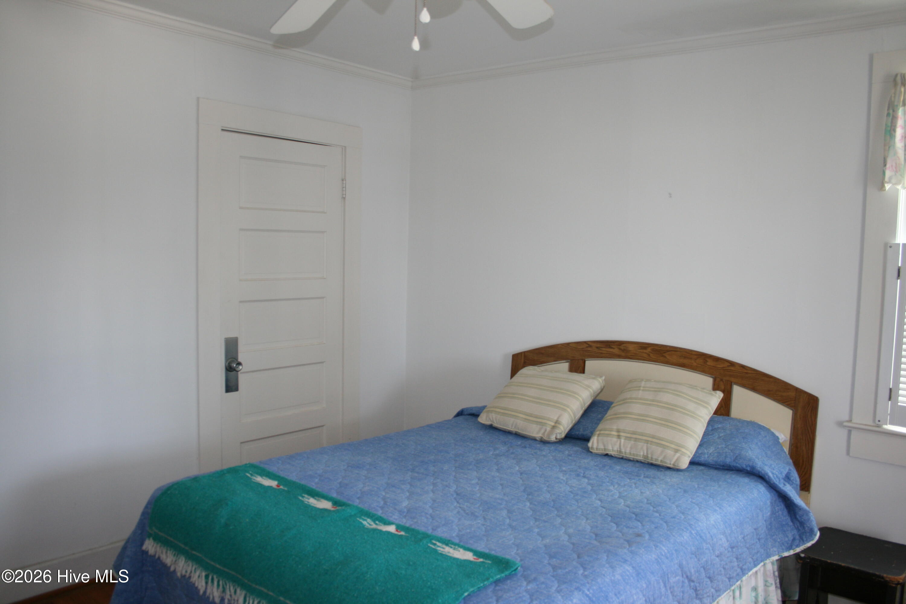 7 E Columbia Street E Property Photo 23