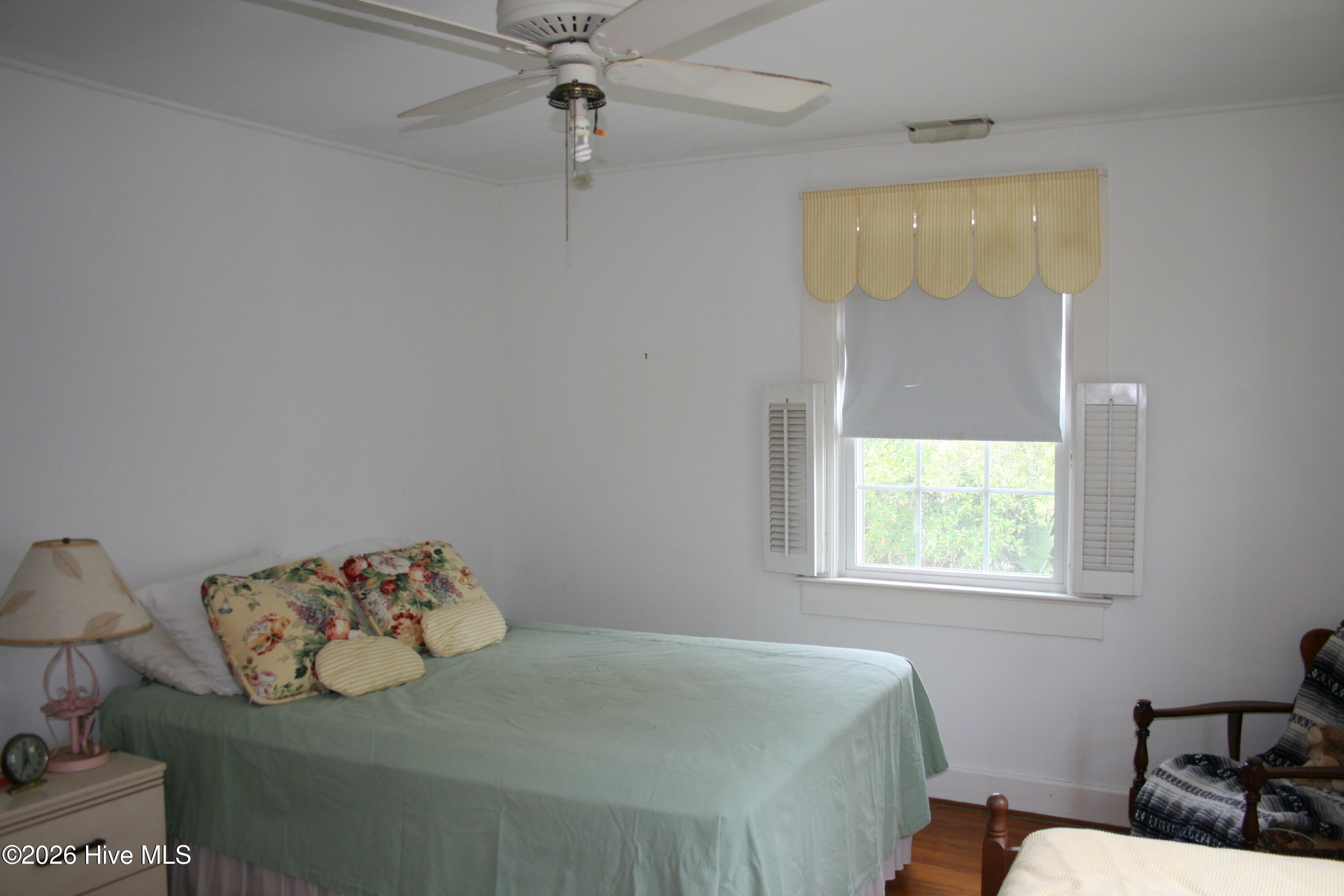 7 E Columbia Street E Property Photo 32