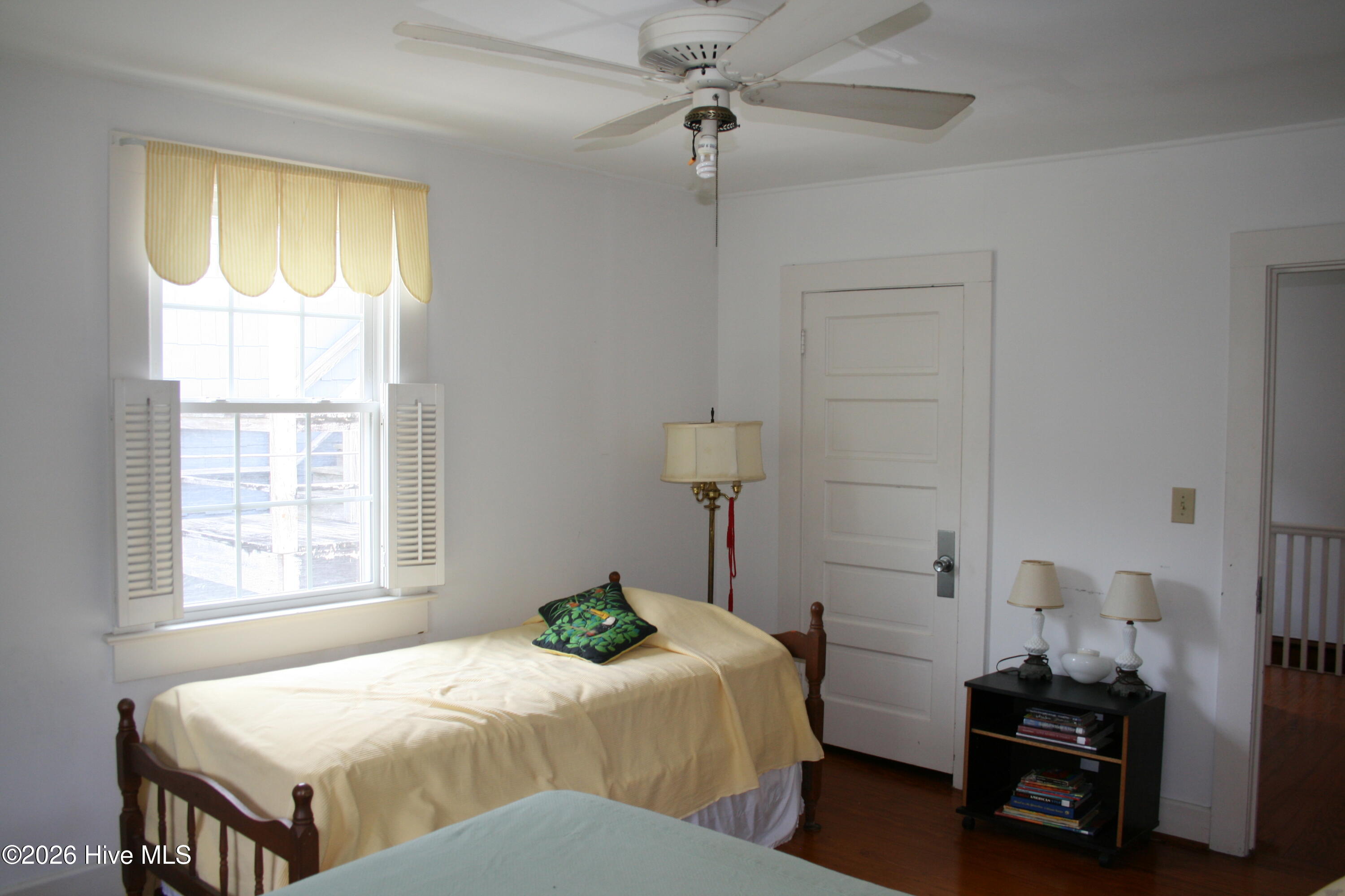 7 E Columbia Street E Property Photo 33